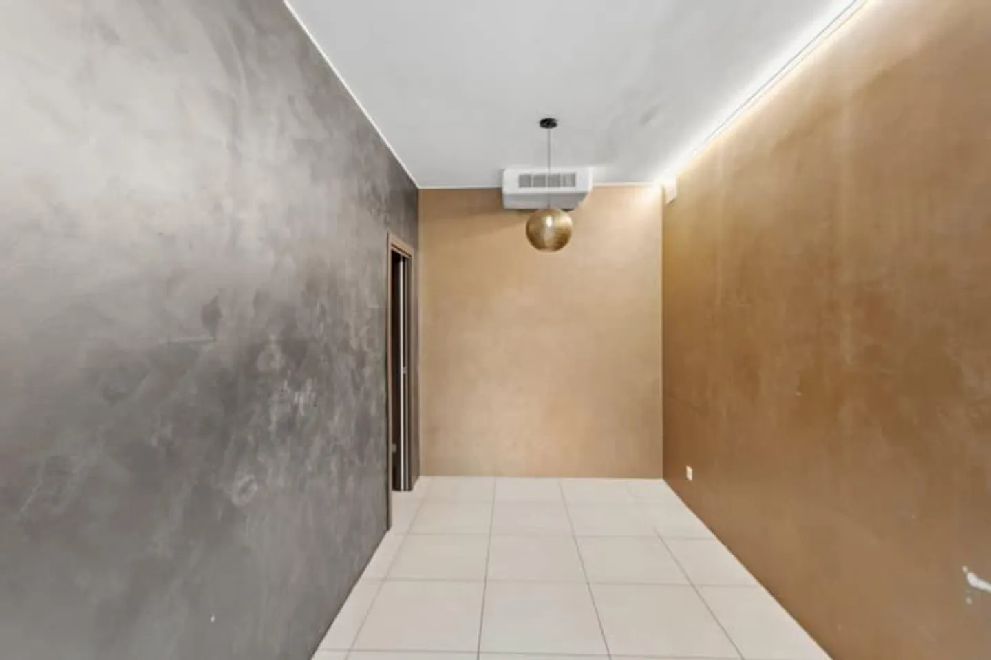 Modernes Geschäftshaus im Herzen von Paradiso - Foto 6 von 8