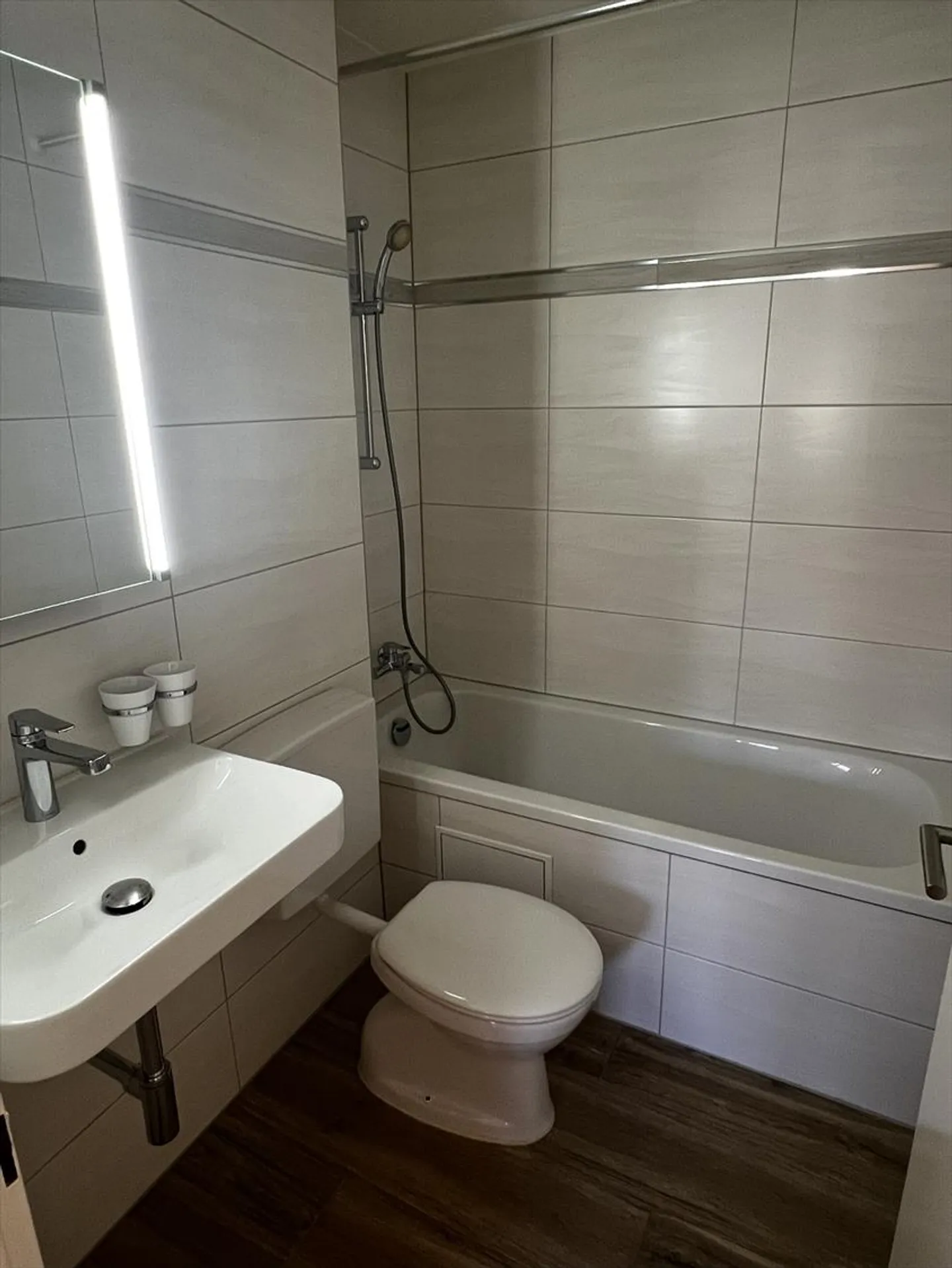 4,5-Zimmer-Wohnung im 3. Stock - Foto 2 von 8