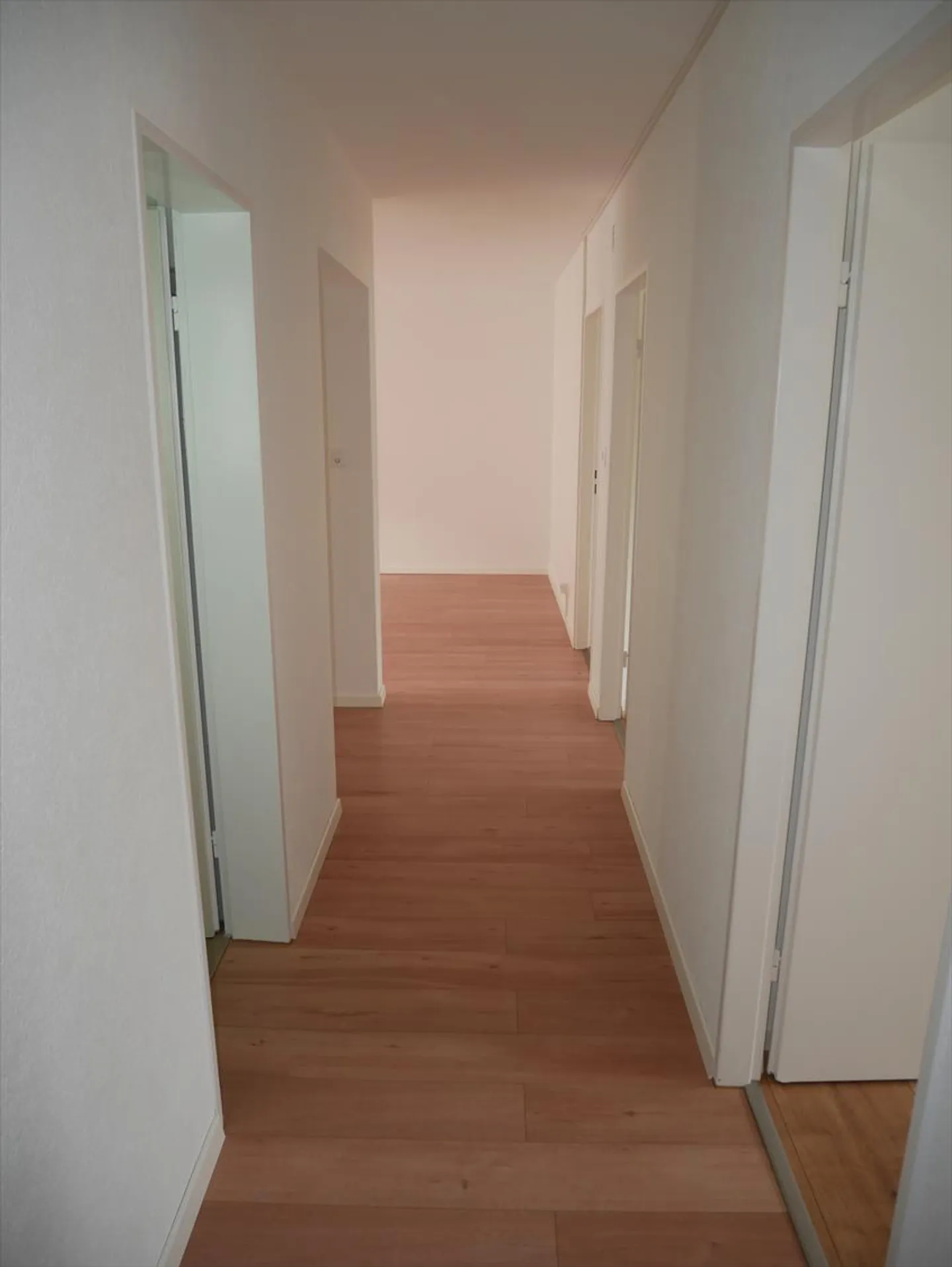 4,5-Zimmer-Wohnung im 3. Stock - Foto 3 von 8