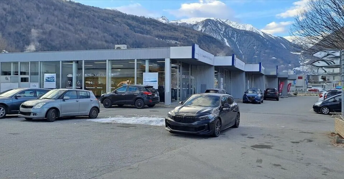 In Vendita Spazio Commerciale per Investitore Martigny - Foto 1 di 4