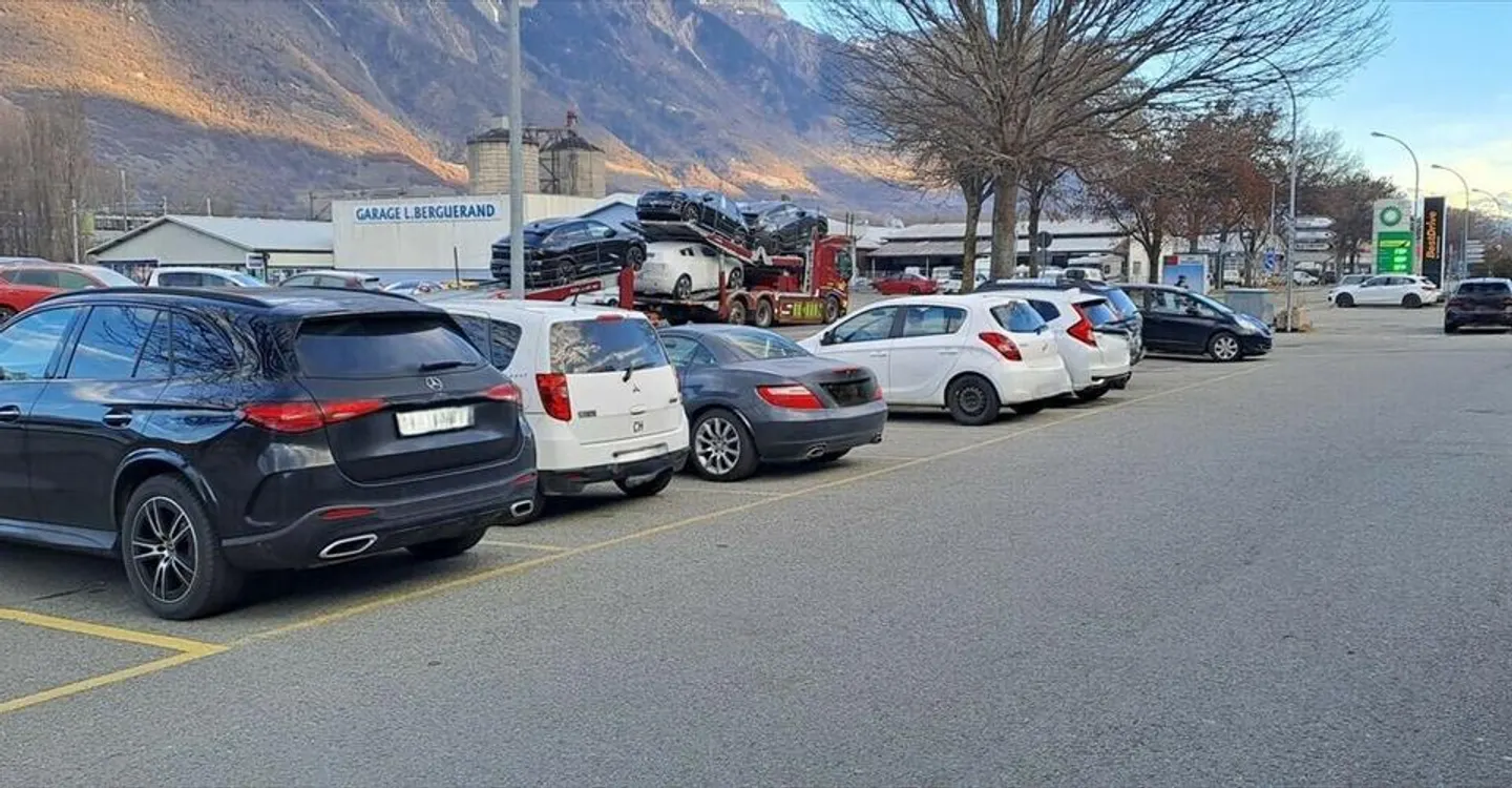 In Vendita Spazio Commerciale per Investitore Martigny - Foto 4 di 4