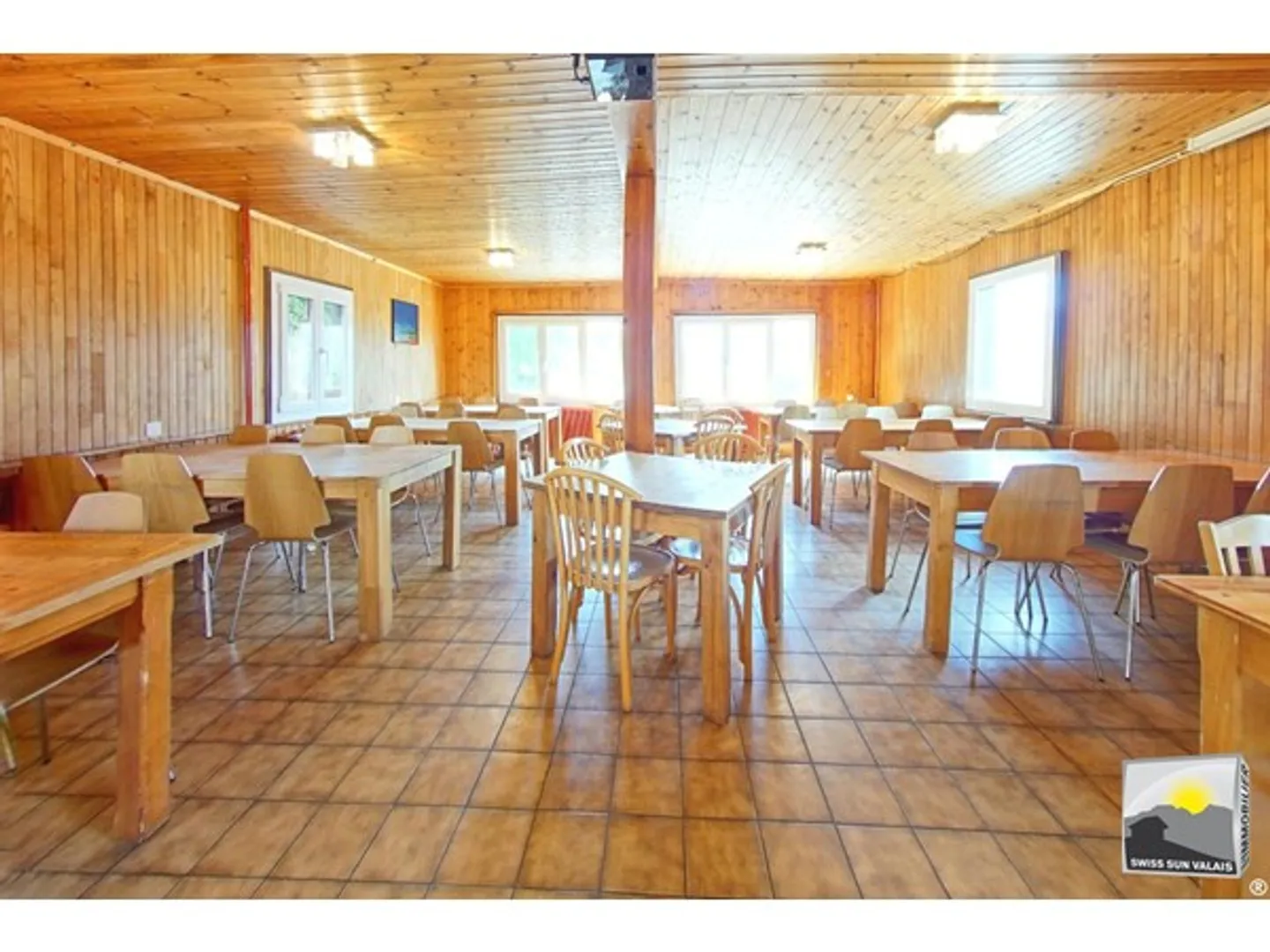 Immeuble mixte à vendre - Photo 2 sur 12