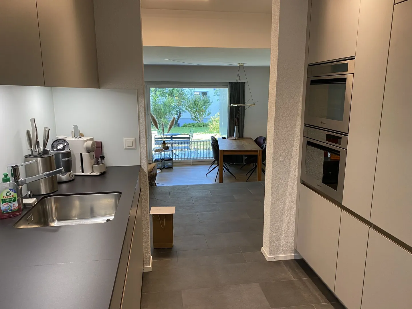 Appartement de jardin attrayant de 3 pièces (chambre supplémentaire optionnelle au sous-sol) près du centre-ville - Photo 6 sur 19