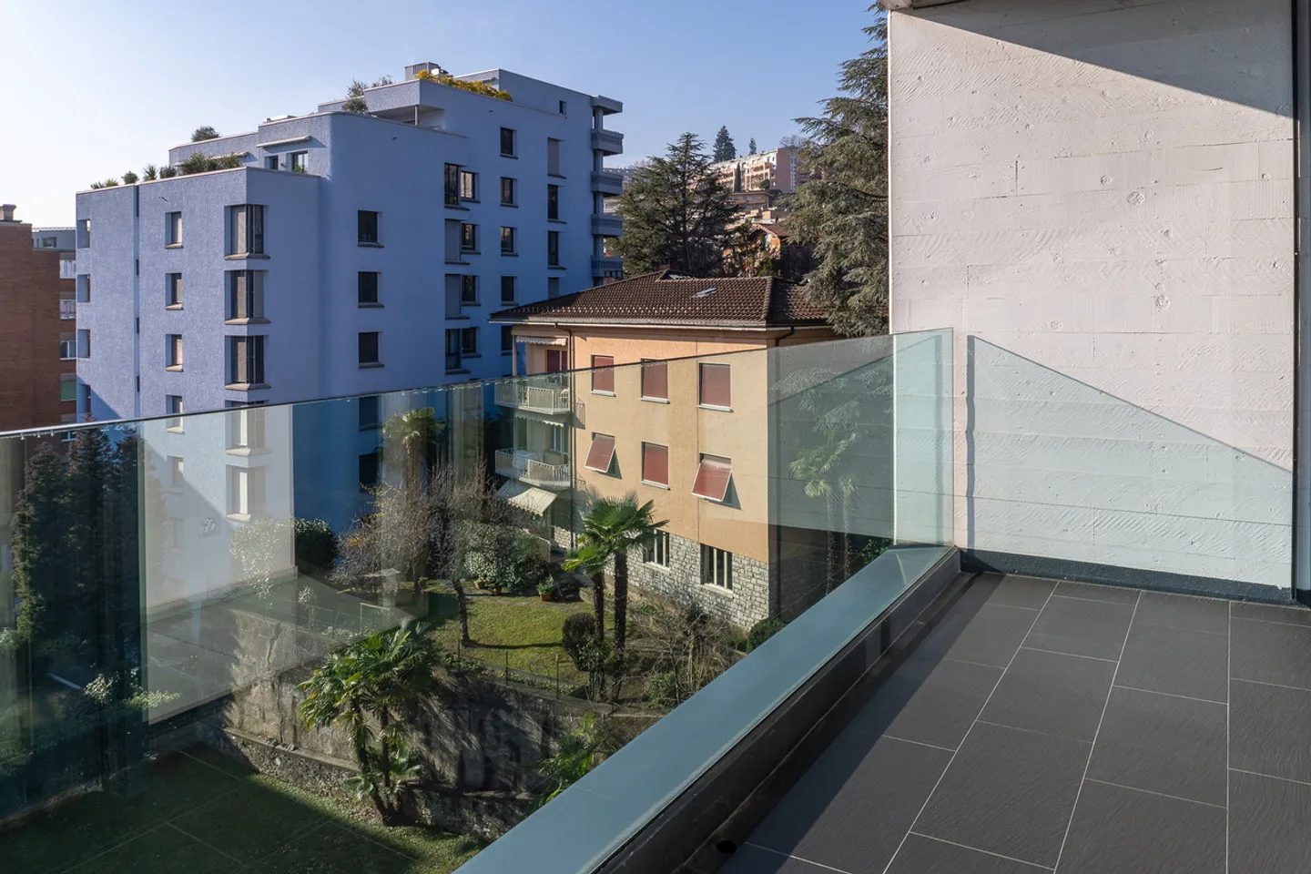 Eleganza, spazio e luce nel cuore della città - Foto 22 di 26