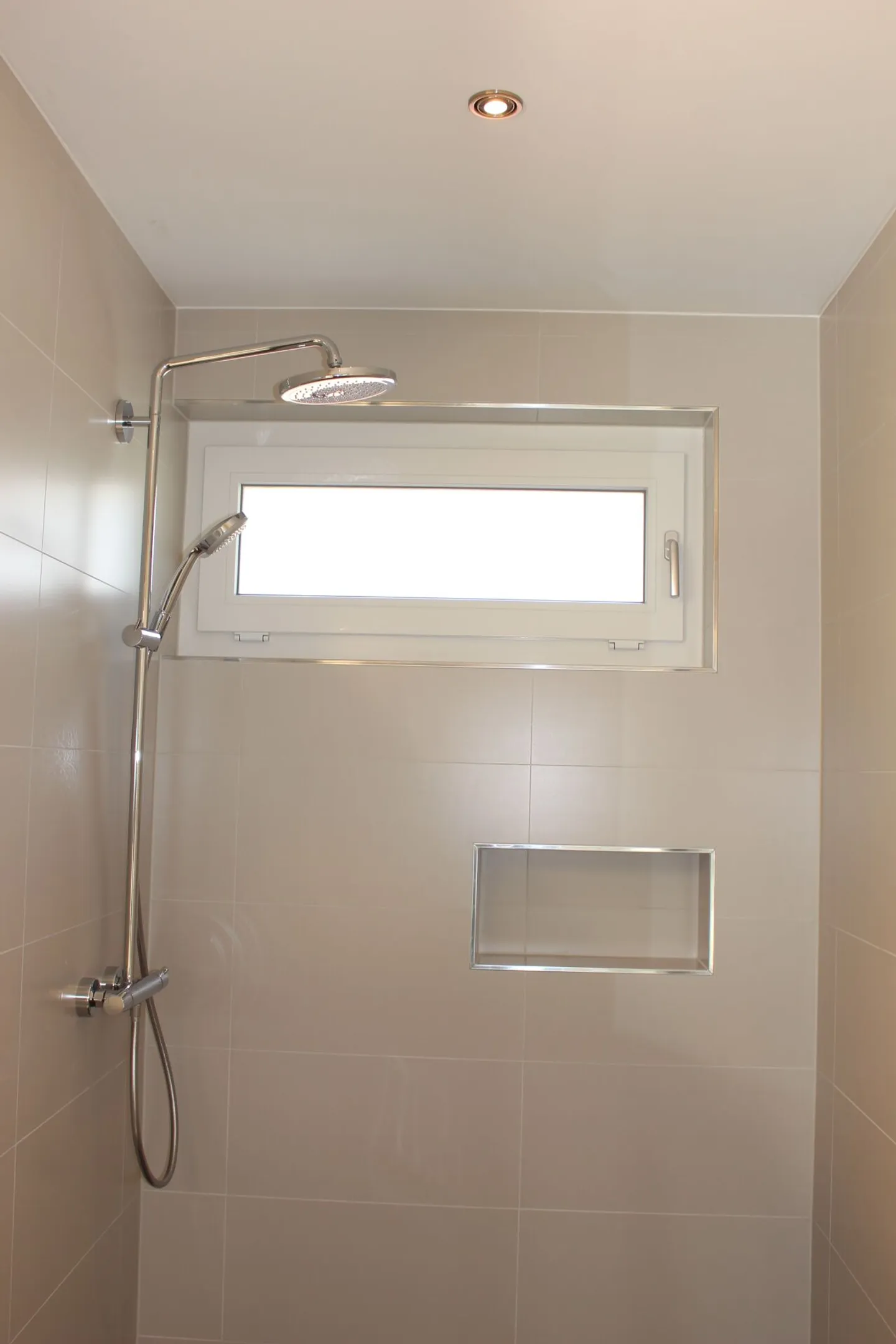 Appartement de jardin attrayant de 3 pièces (chambre supplémentaire optionnelle au sous-sol) près du centre-ville - Photo 11 sur 19