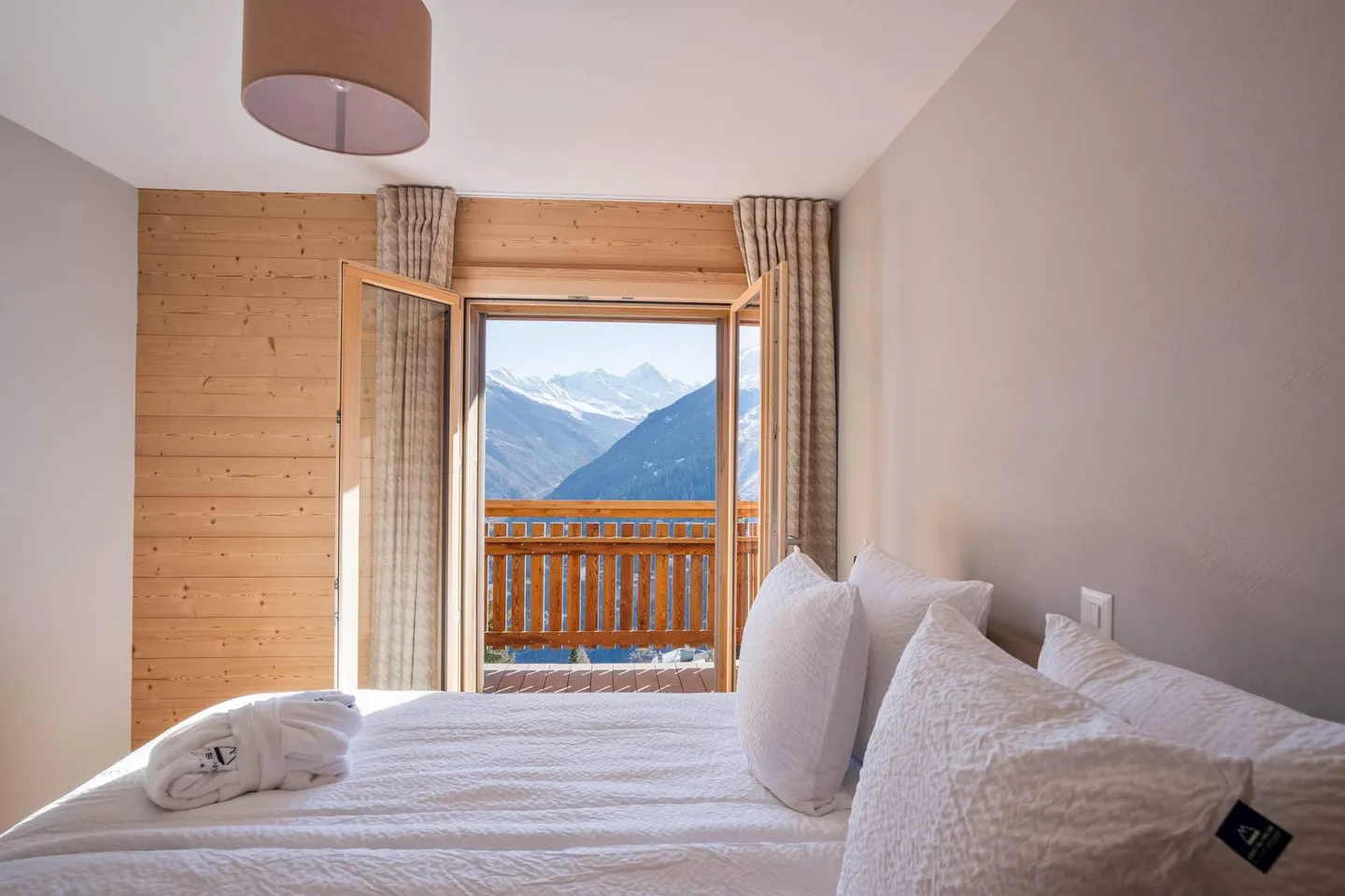 Appartement de luxe ski-in/ski-out - Photo 4 sur 13