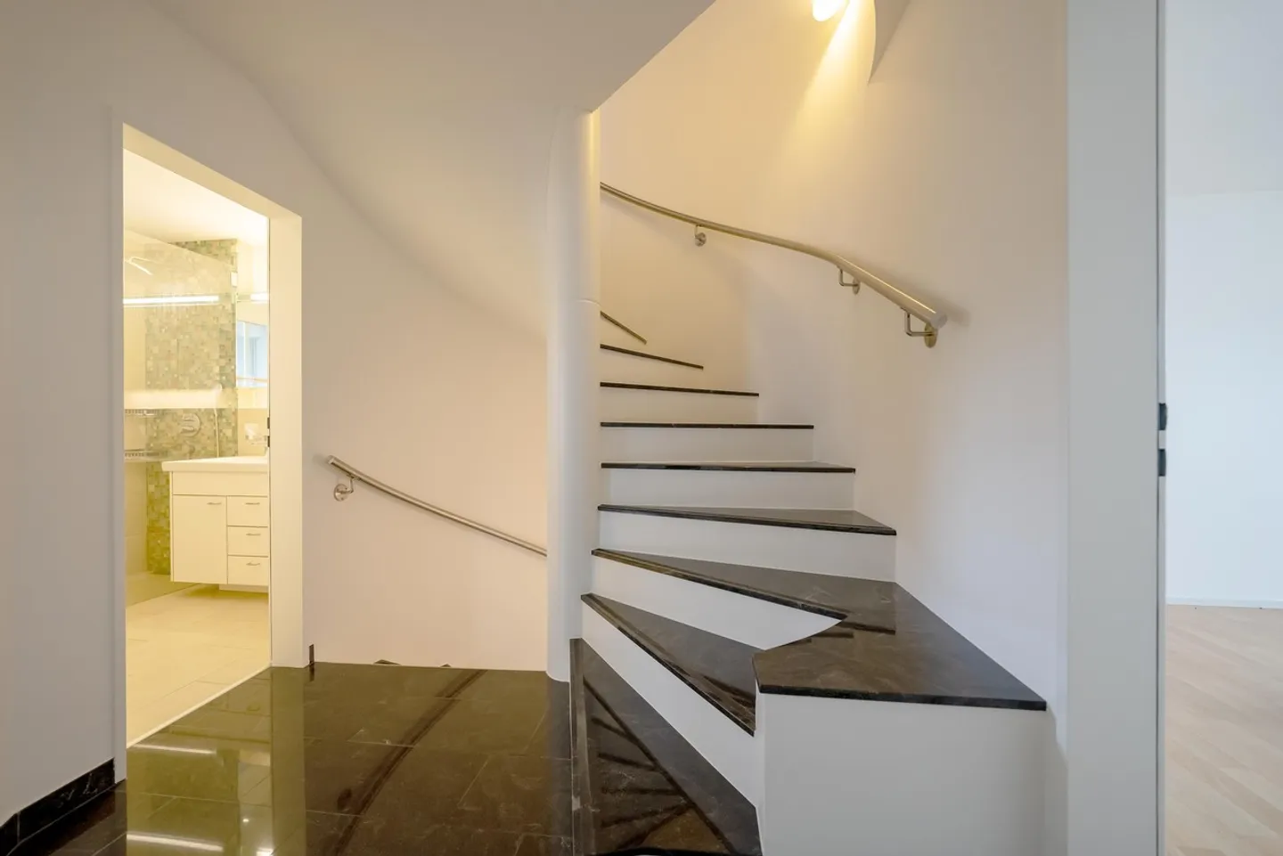 Traumhafte und verkehrsfreie Lage in Altendorf SZ!  - Foto 6 di 14