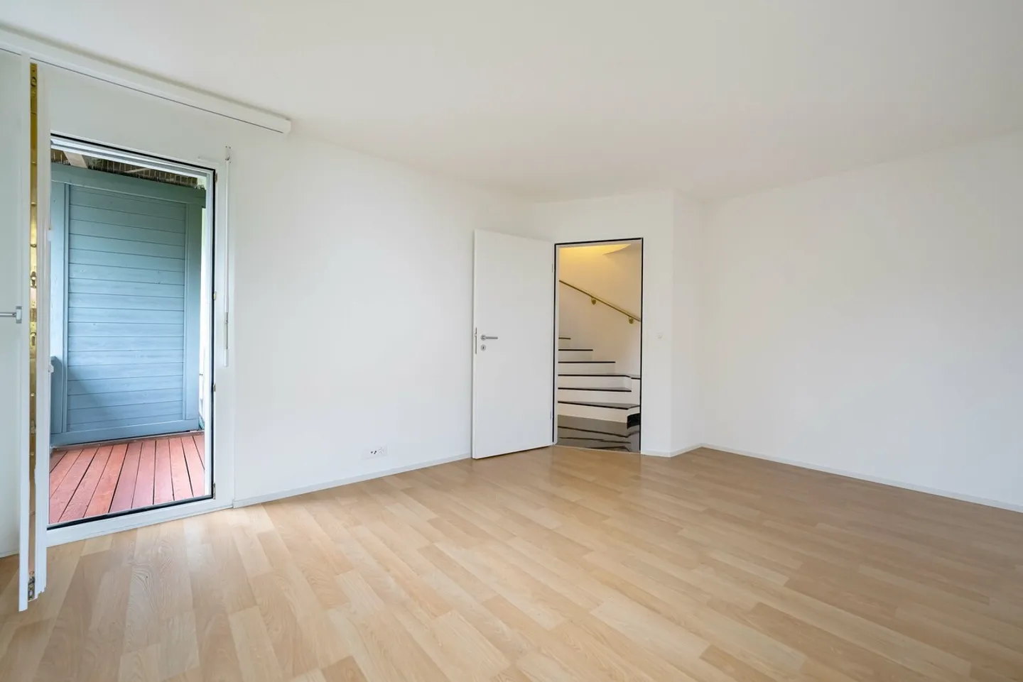 Traumhafte und verkehrsfreie Lage in Altendorf SZ!  - Foto 8 di 14