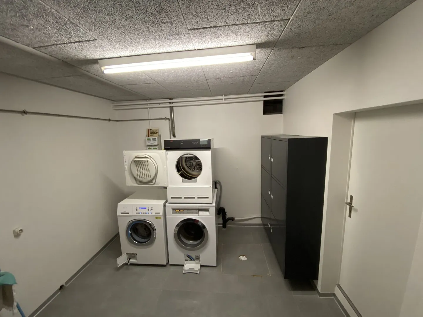 Appartement de jardin attrayant de 3 pièces (chambre supplémentaire optionnelle au sous-sol) près du centre-ville - Photo 17 sur 19