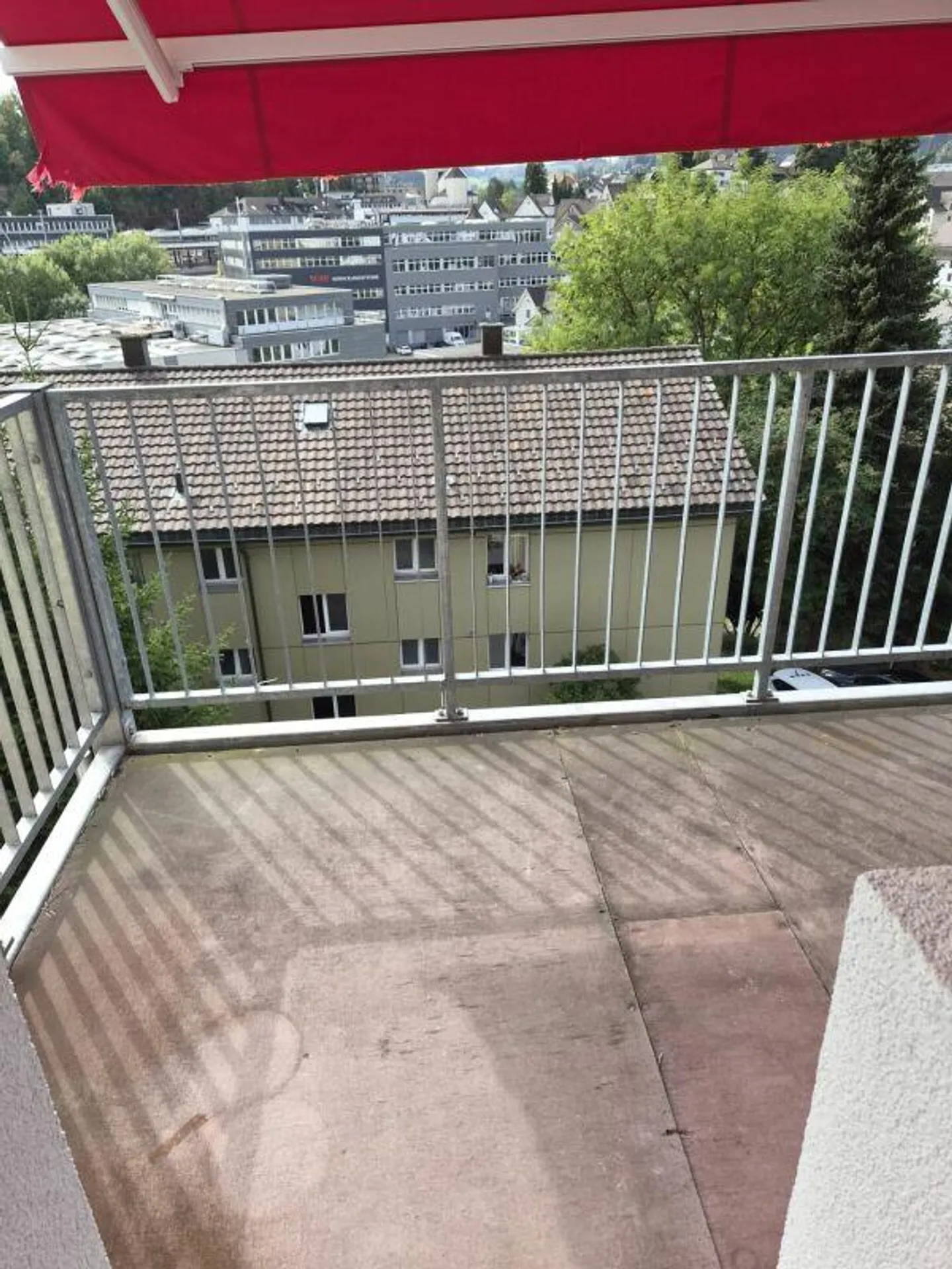 grande appartamento di 4 stanze - Foto 9 di 12