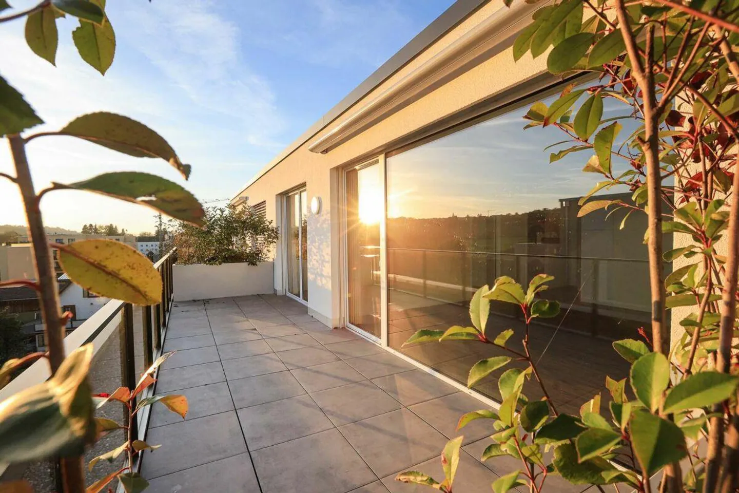 First rental: spacious 2.5 attic apartment with 79m2 - Photo 1 of 7