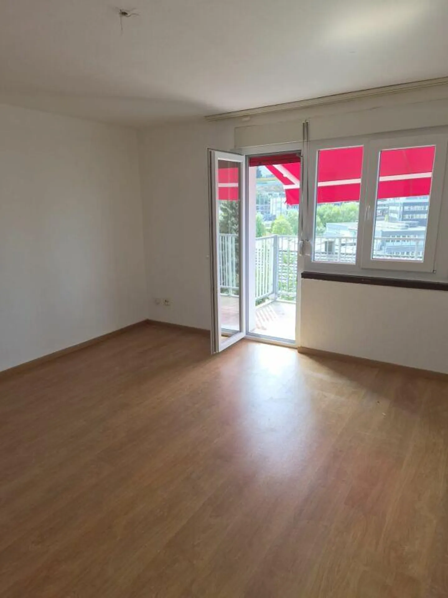 grande appartamento di 4 stanze - Foto 6 di 12