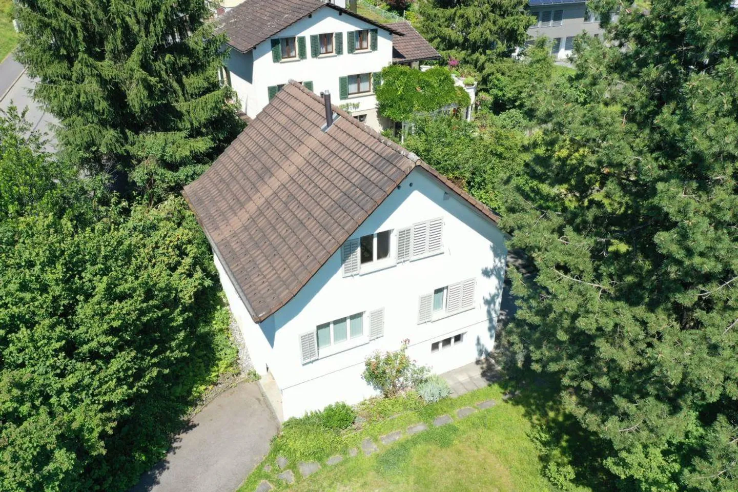 Maison individuelle confortable avec grand jardin - Photo 2 sur 11