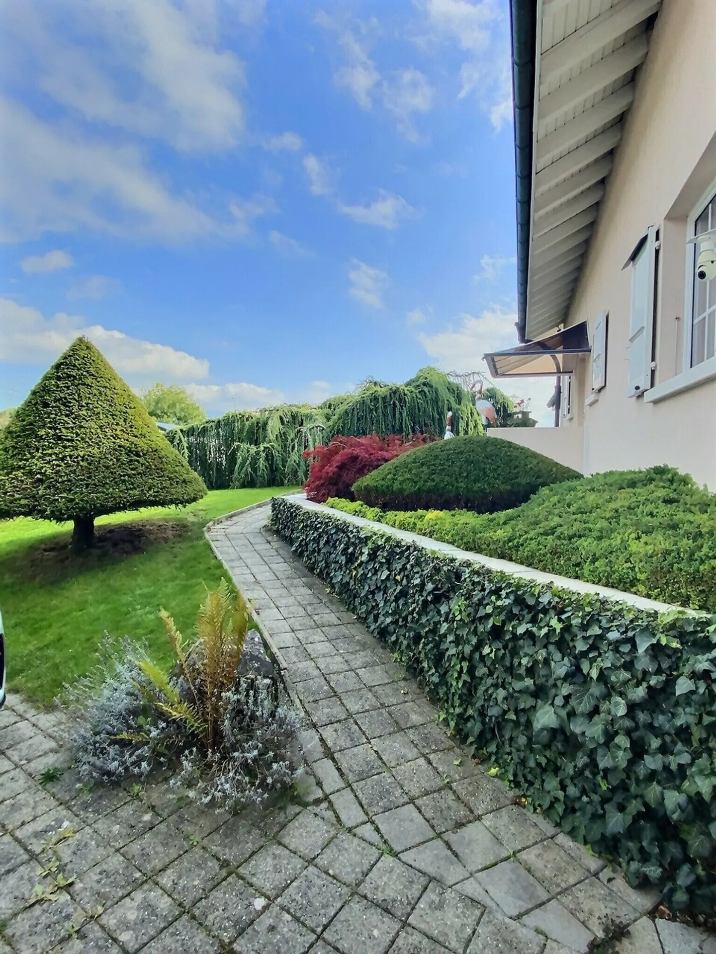 Prachtvolle Villa mit Garten - Foto 14 von 14