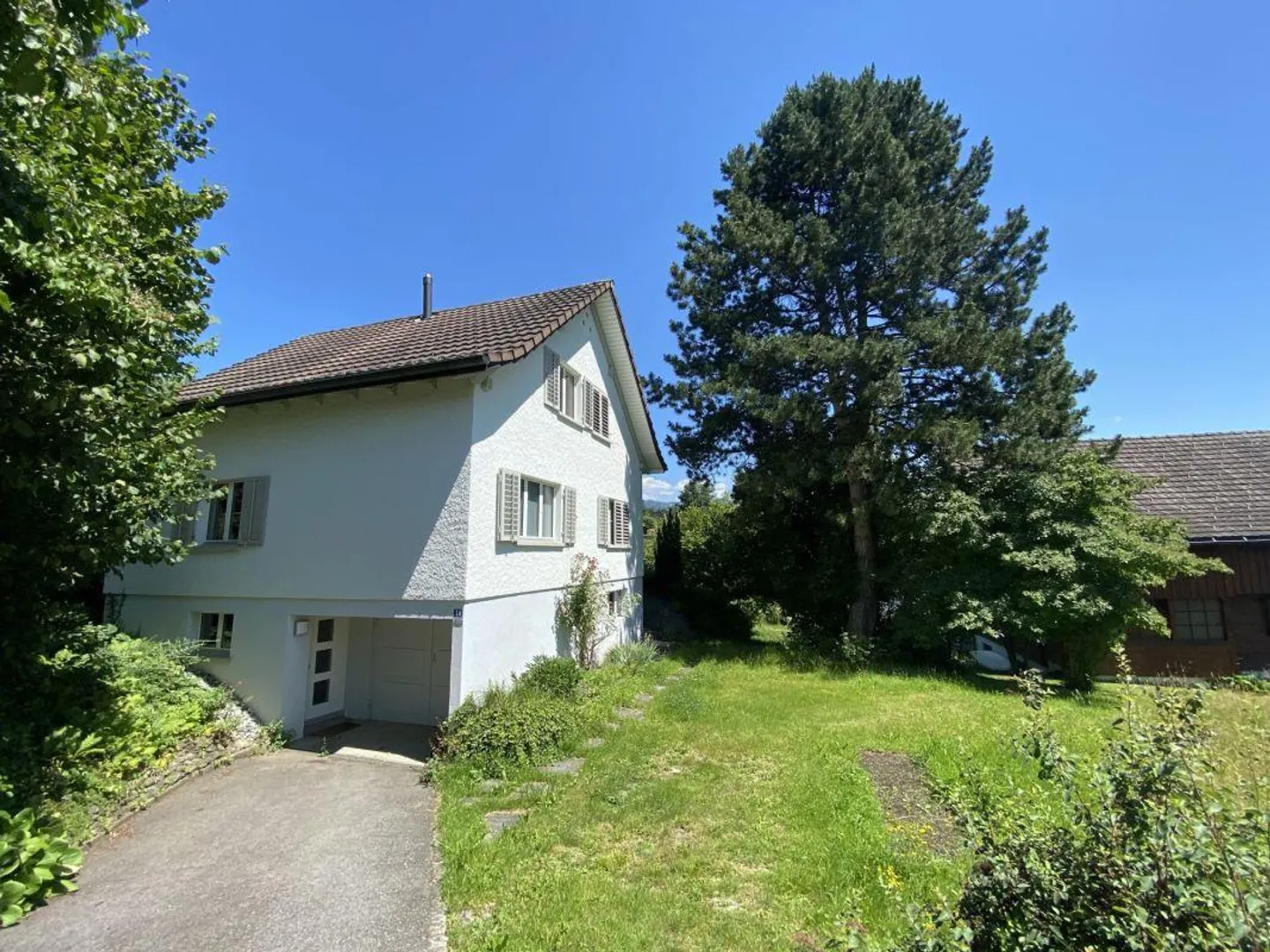 Maison individuelle confortable avec grand jardin - Photo 3 sur 11