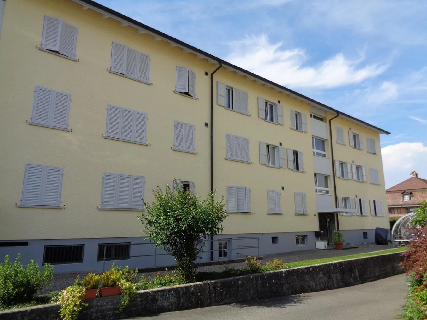 Bright 4.5-room apartment with balcony in Belp - Photo 8 of 10