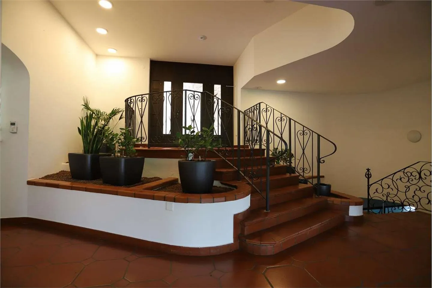 Villa con piscina interna a Vezia - Foto 6 di 13
