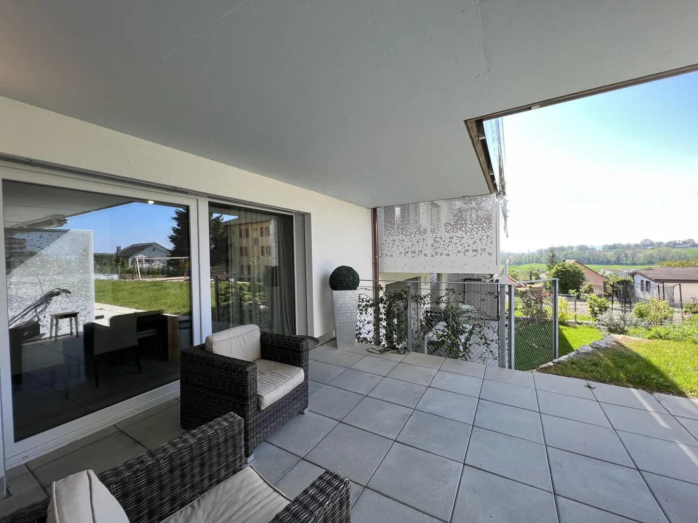 Appartement contemporain avec terrasses - Photo 4 sur 14