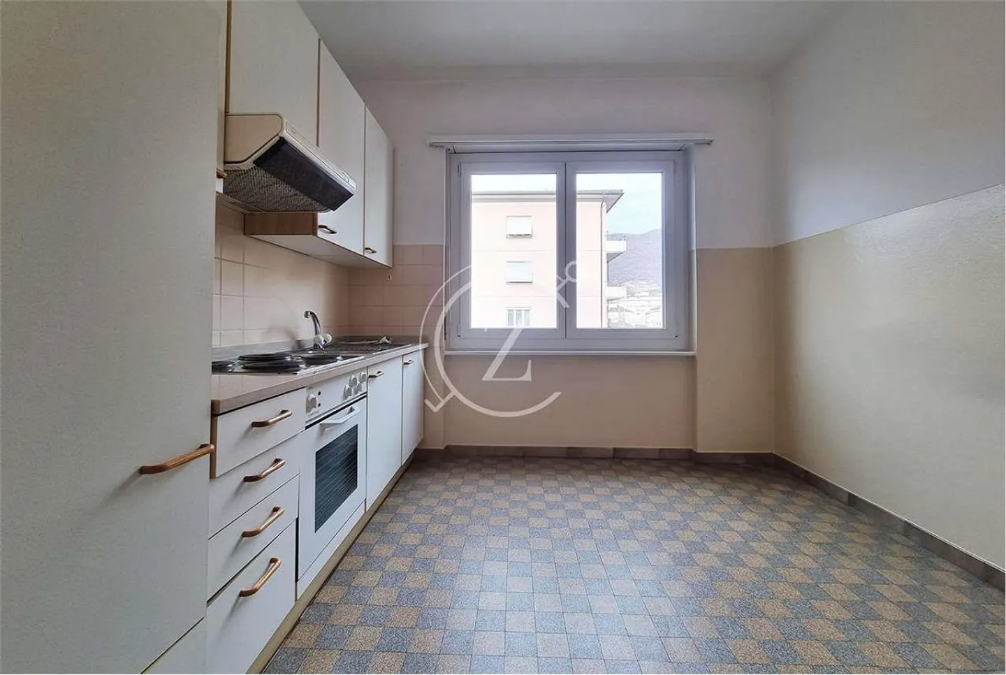 Charmante Wohnung in Chiasso - Foto 2 von 4