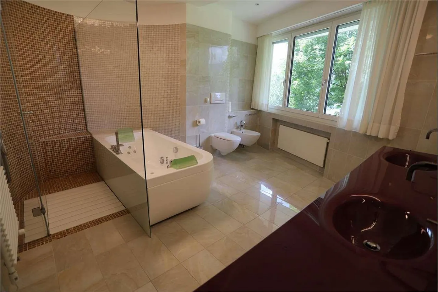Villa con piscina interna a Vezia - Foto 12 di 13