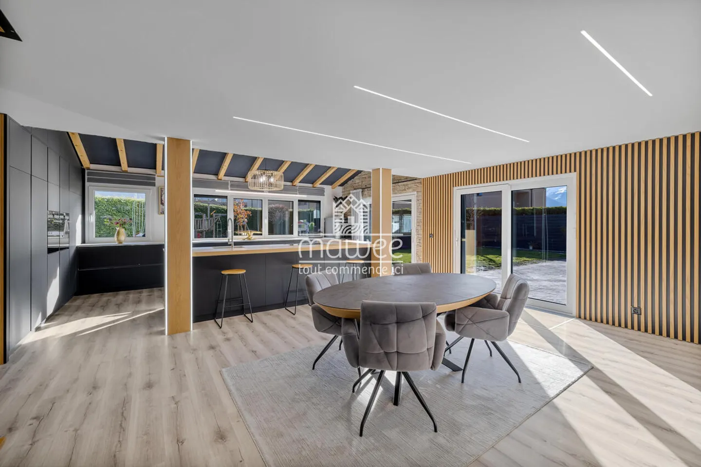 Exceptional villa where elegance meets functionality! - Photo 7 of 15