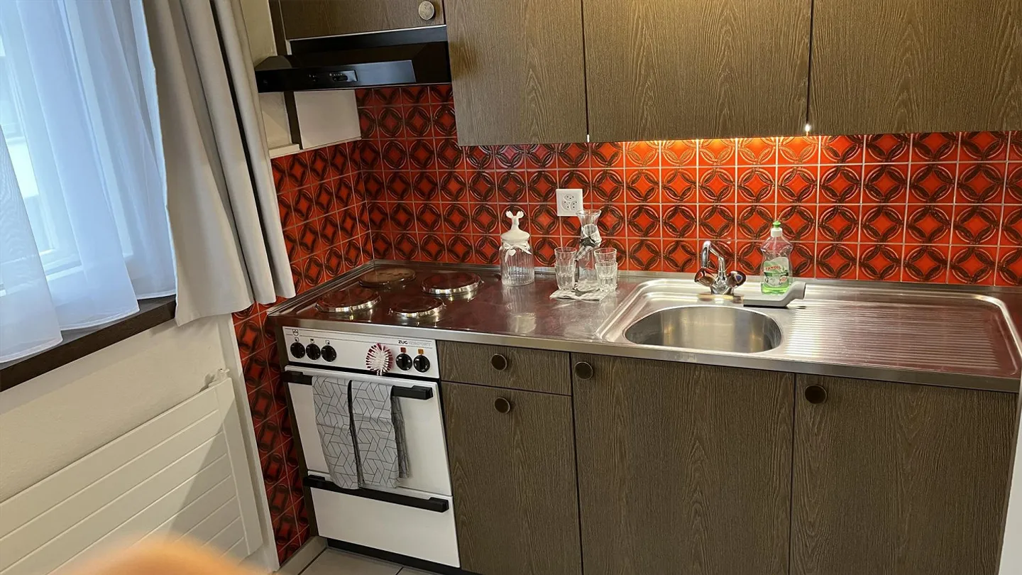 Appartamento 2,5 locali con vista lago e patio - Foto 5 di 15