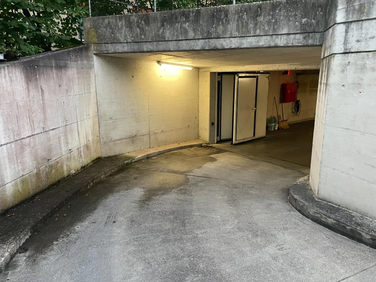 Garage sotterraneo - Foto 3 di 4