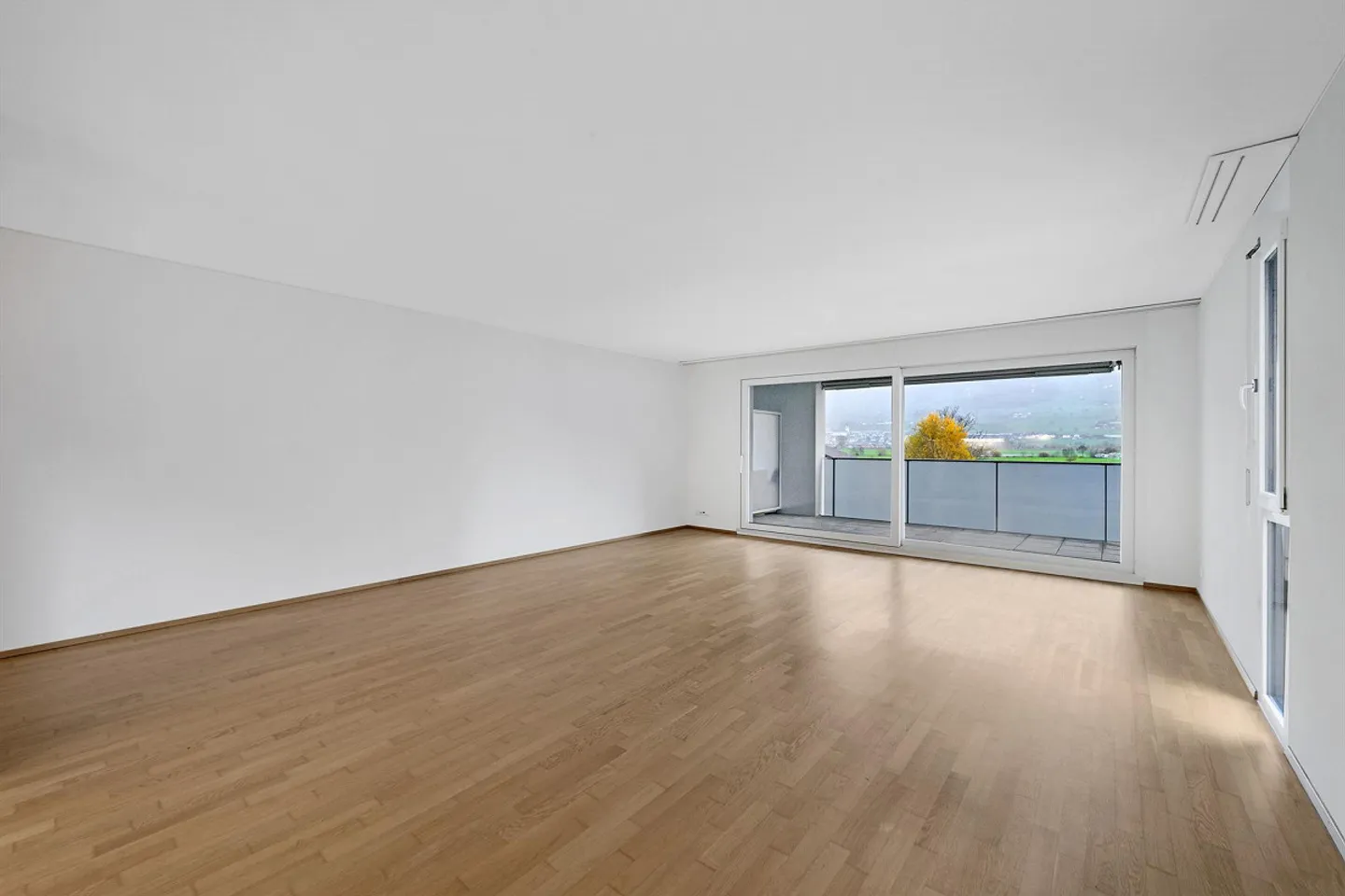 RENT WITHOUT DEPOSIT - Your future home! - Photo 3 of 11