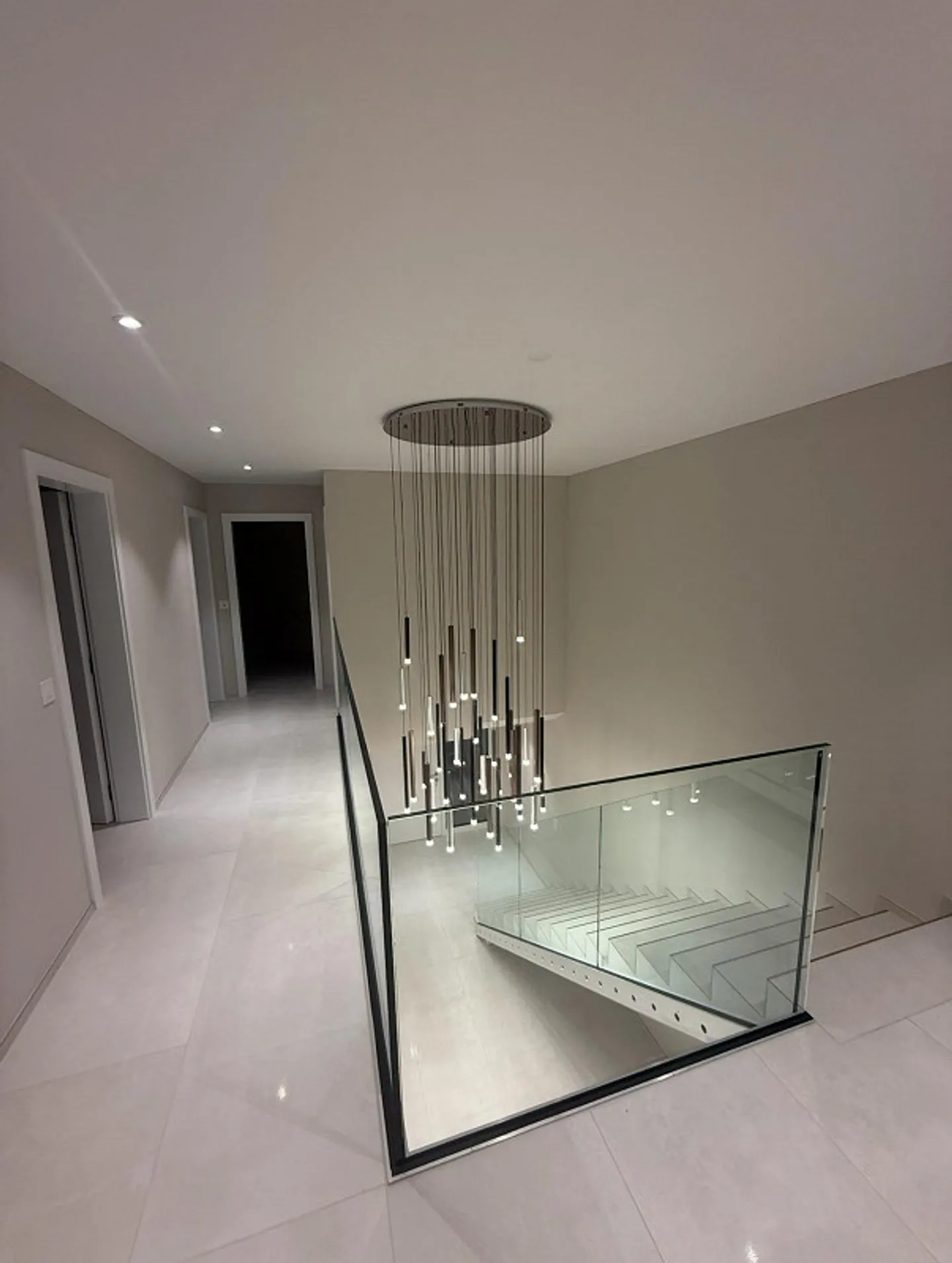 Moderne 7 1/2 Zimm. Einfamilienhaus Freistehend - Foto 14 von 25