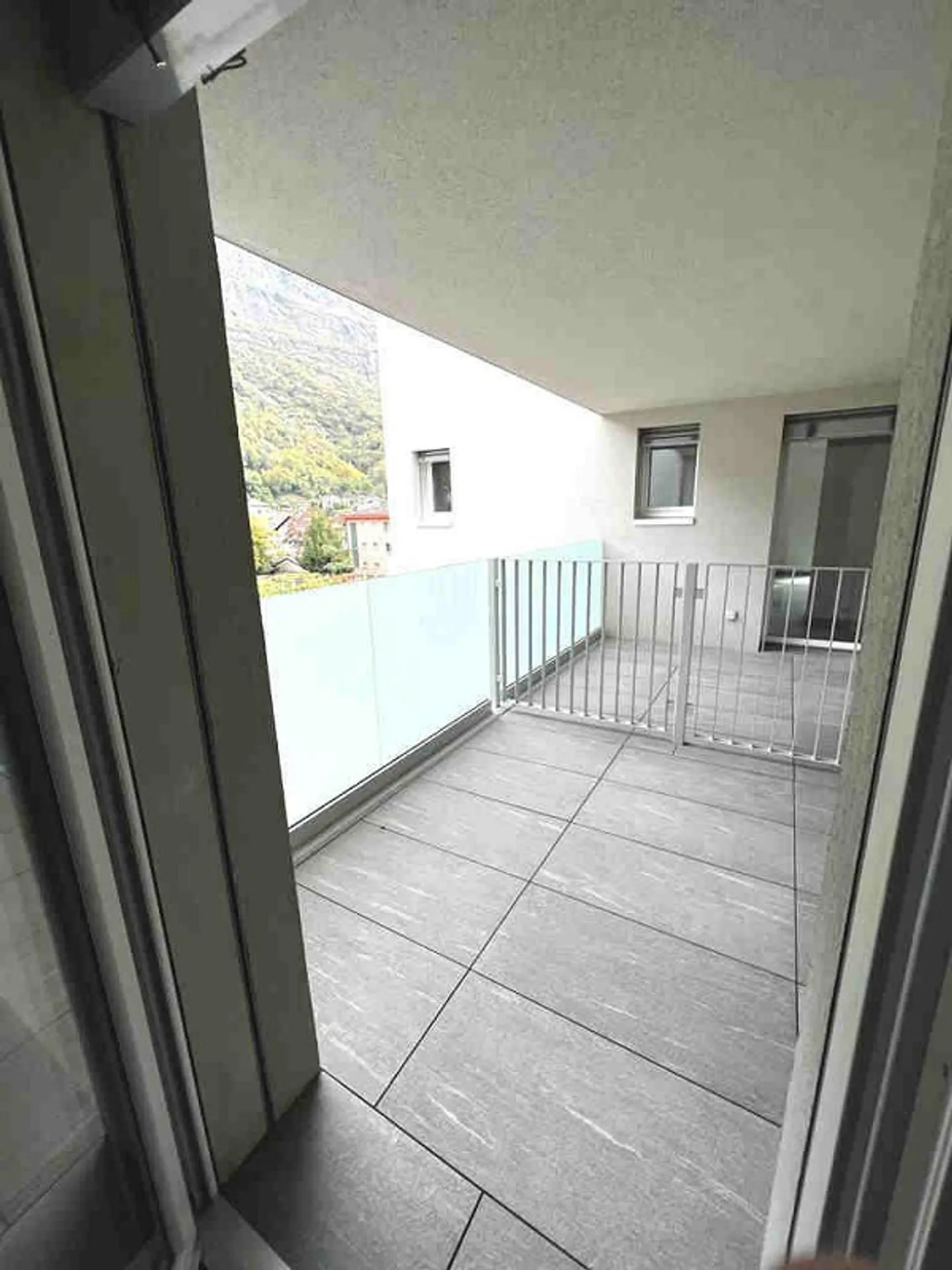 Penthouse avec terrasse dans un quartier pratique et stratégique - Photo 10 sur 11