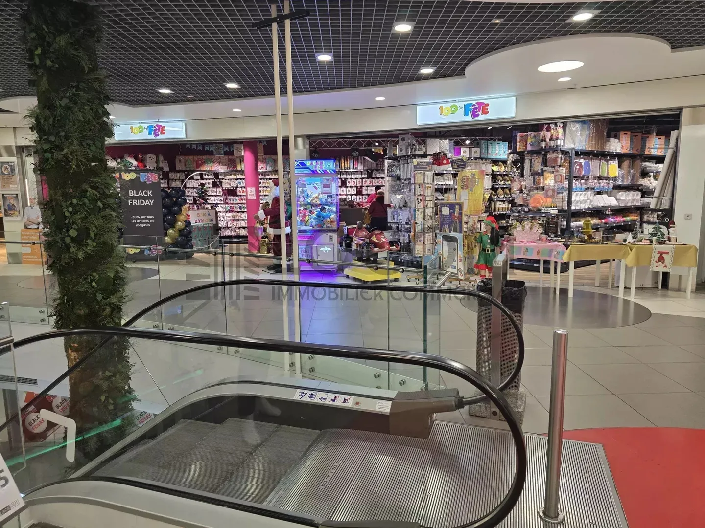 Magnificent Arcade in Belair Shopping Center - Photo 4 of 10