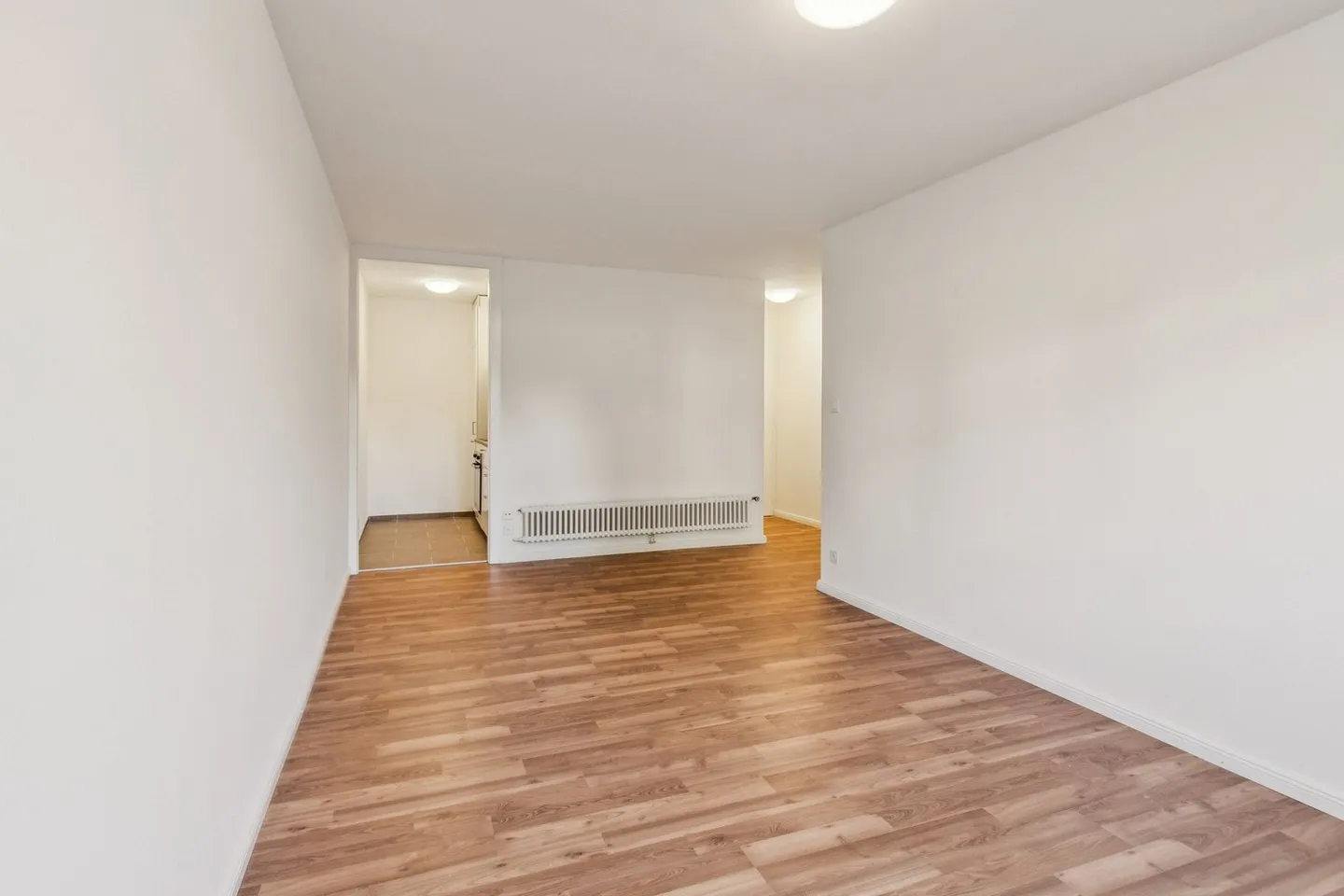 Appartamento bilocale al 1° piano, completamente ristrutturato, disponibile immediatamente - Foto 5 di 10
