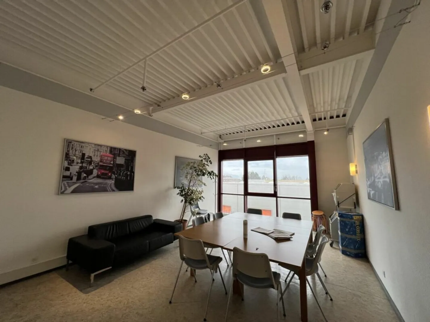 Management/Office 18 Rooms in Le Mont-sur-Lausanne - Photo 4 of 13