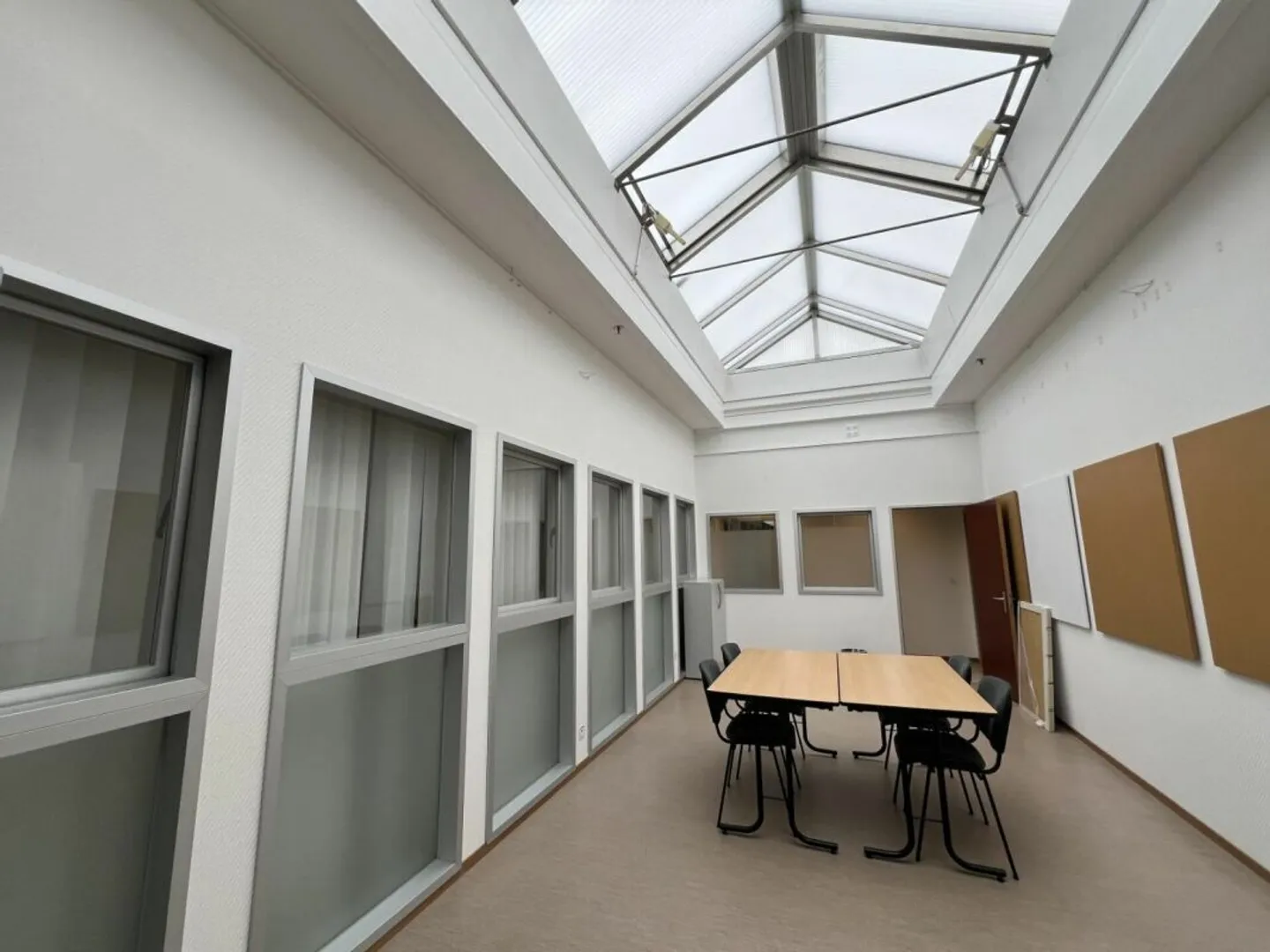 Management/Office 18 Rooms in Le Mont-sur-Lausanne - Photo 8 of 13