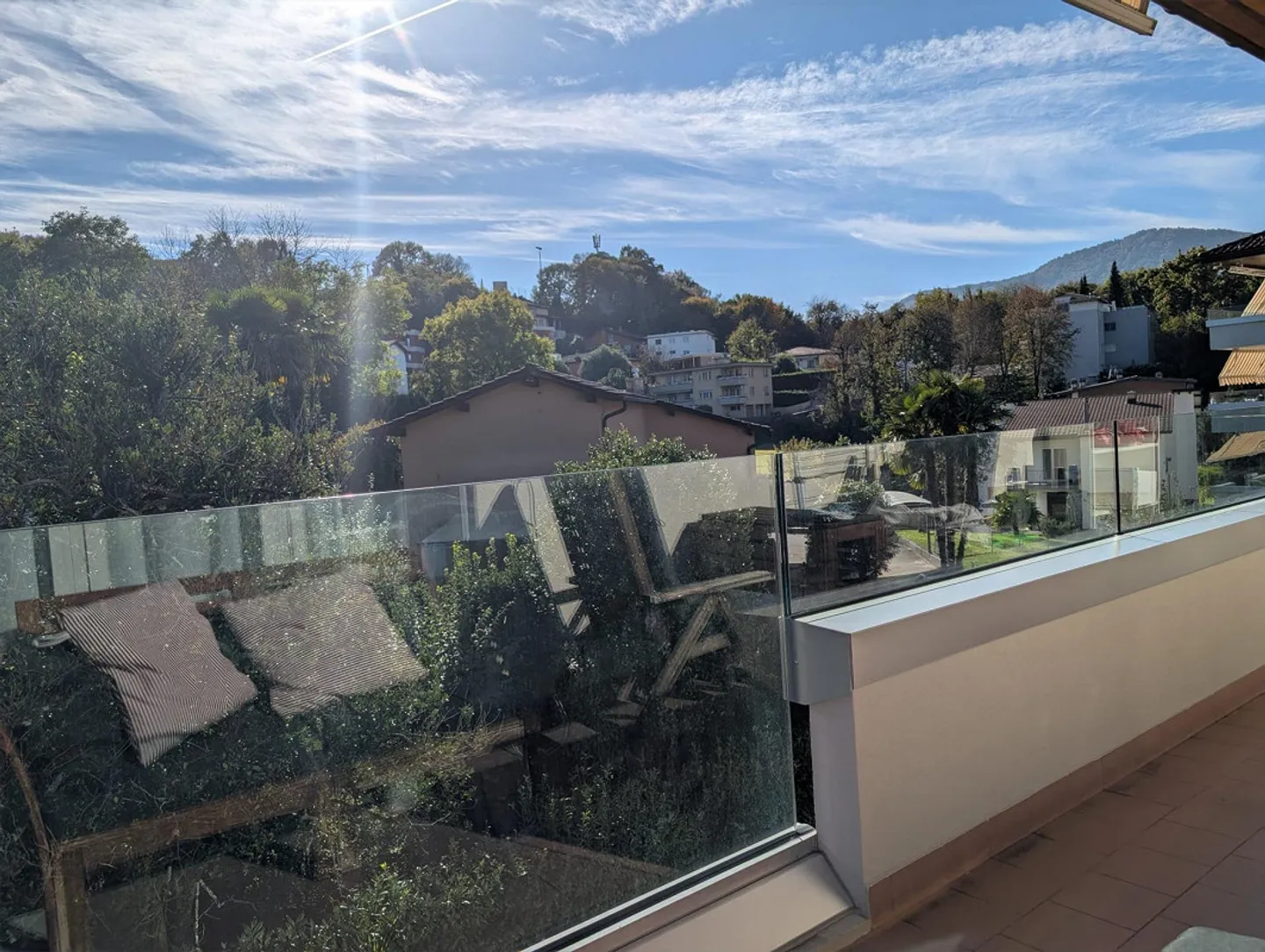 4.5 ultimo piano ristrutturato a Breganzona, vicinanza a scuole - Photo 1 sur 13