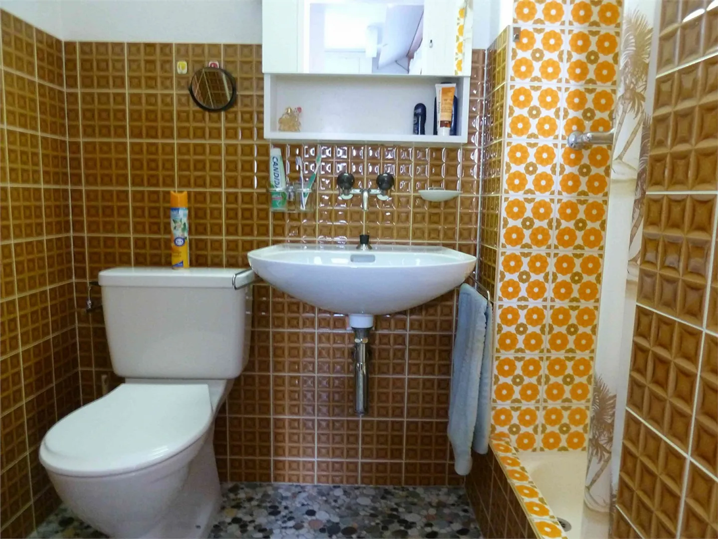Appartement meublé 1 pièce (disponible immédiatement) pour au moins 6 mois - Photo 8 sur 12