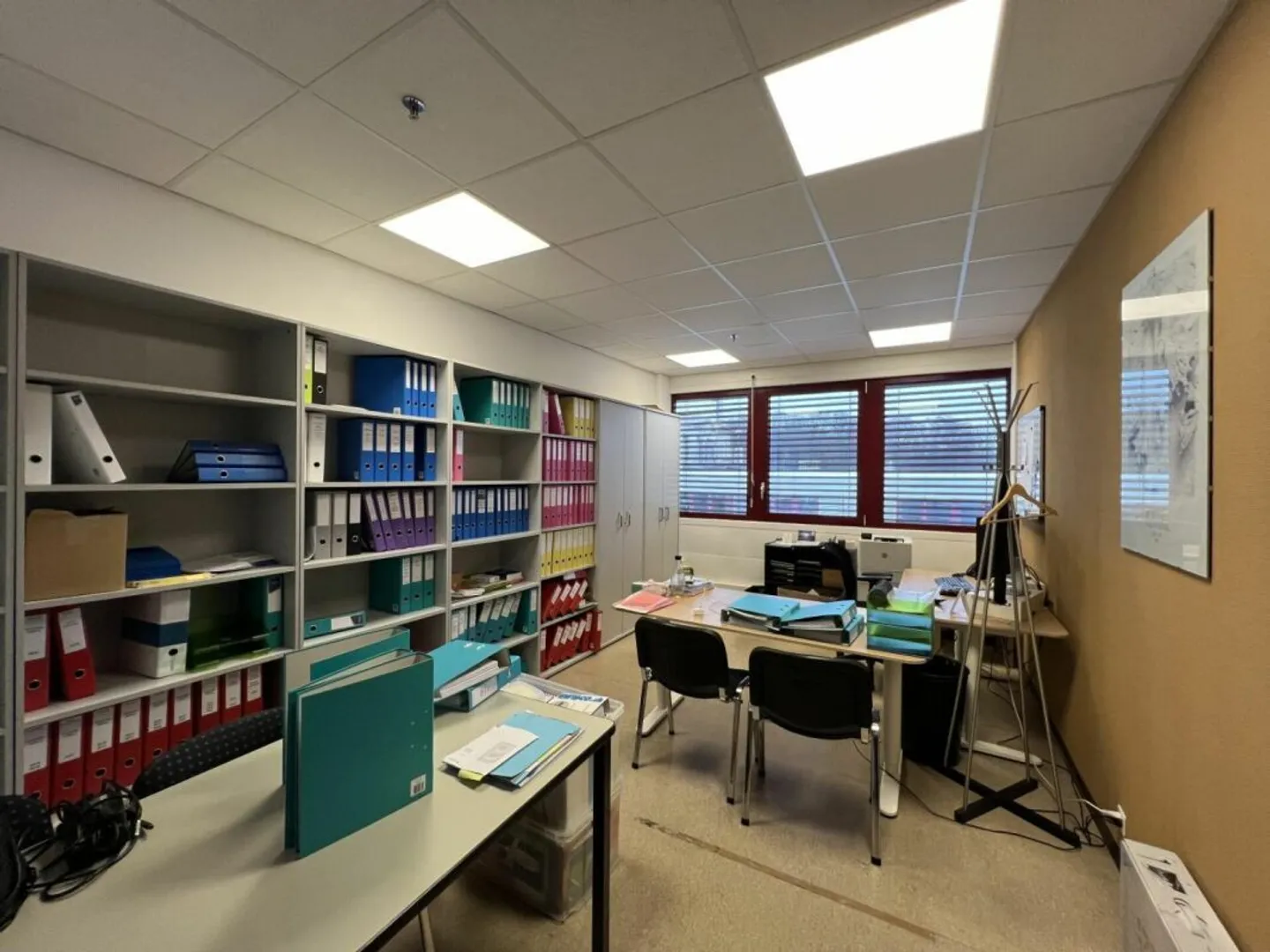 Management/Office 18 Rooms in Le Mont-sur-Lausanne - Photo 11 of 13