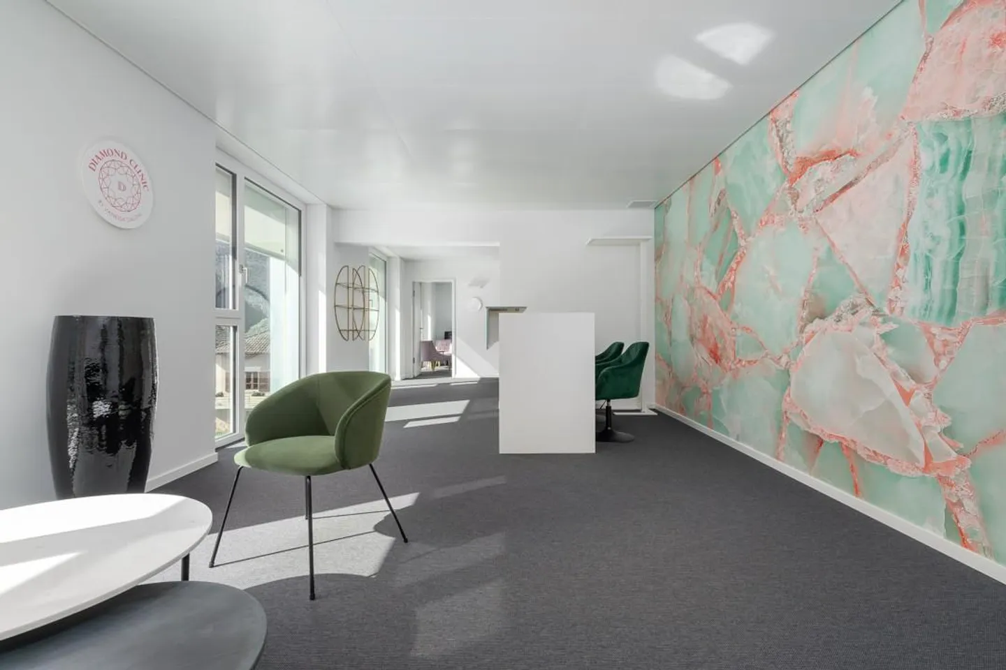 NUOVO QUARTIERE BIRRERIA - UFFICIO ELEGANTE E FUNZIONALE - Foto 1 di 7