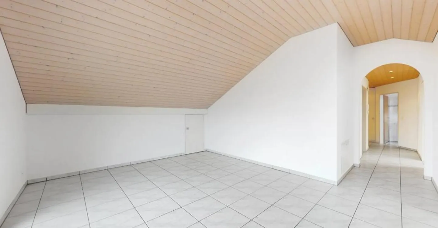 Gemütliche Dachwohnung im Grünen - Foto 5 von 13
