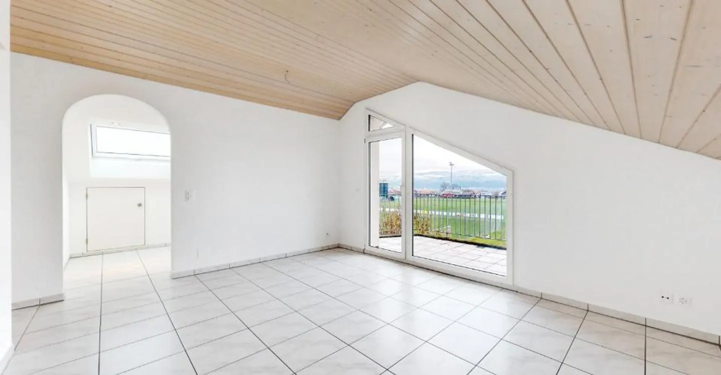 Gemütliche Dachwohnung im Grünen - Foto 3 von 13