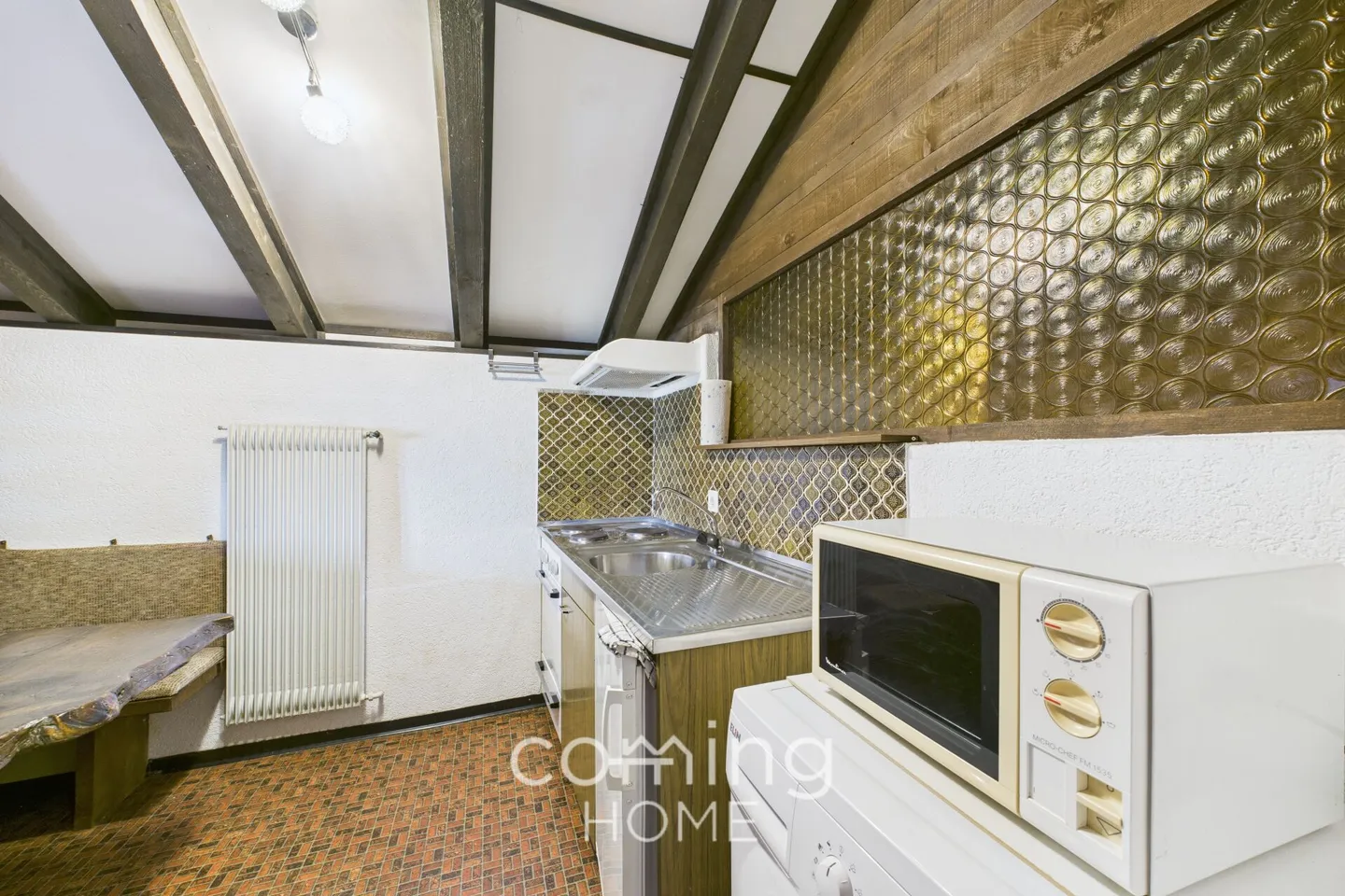 Charmant appartement sous les combles de 2,5 pièces à Eischoll - calme, pratique et avec vue - Photo 4 sur 11