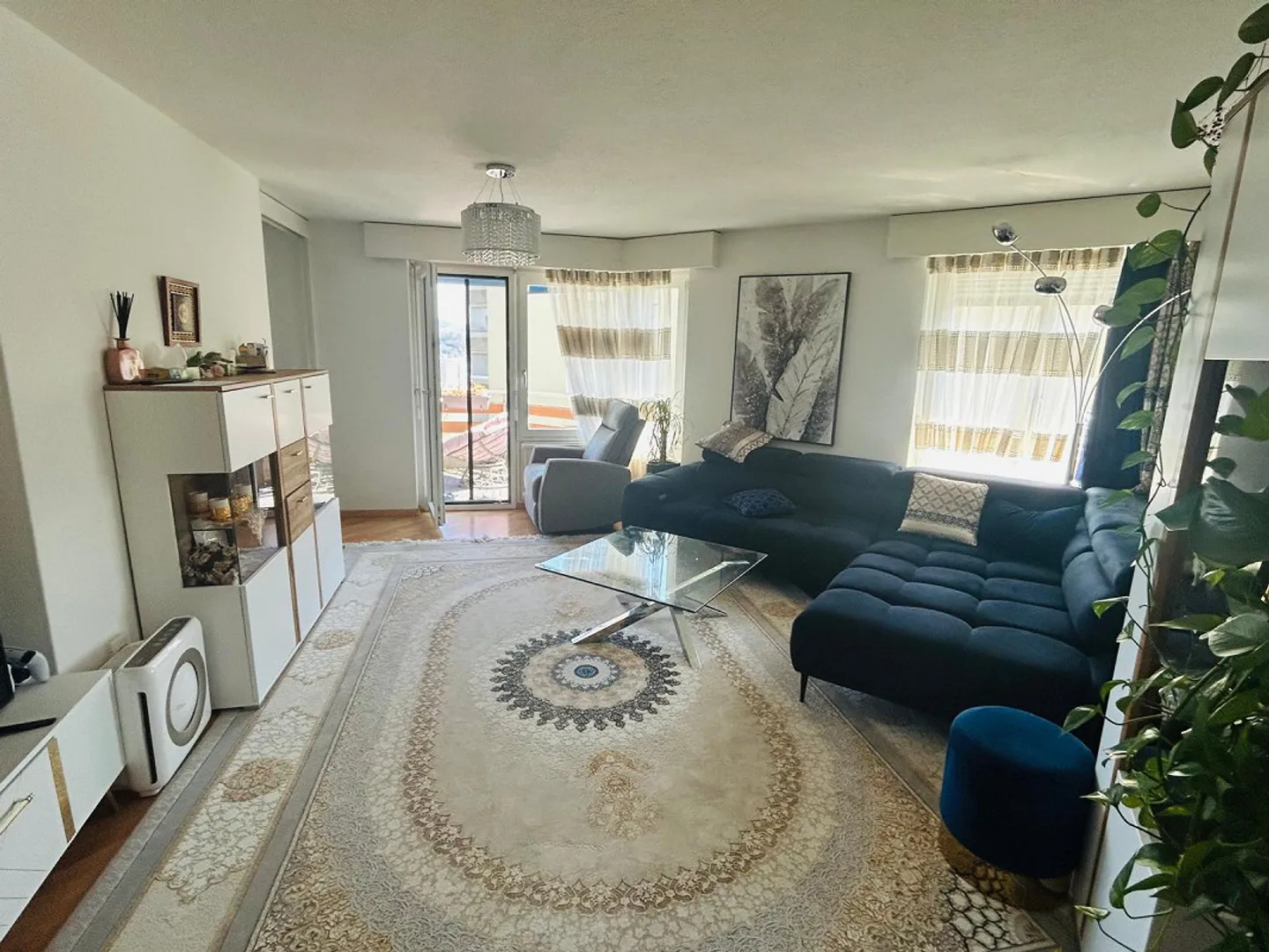 Bright 3.5-room apartment with lake view and forest edge location in Lucerne - Photo 4 of 11