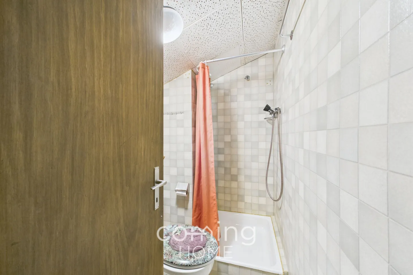 Charmant appartement sous les combles de 2,5 pièces à Eischoll - calme, pratique et avec vue - Photo 8 sur 11