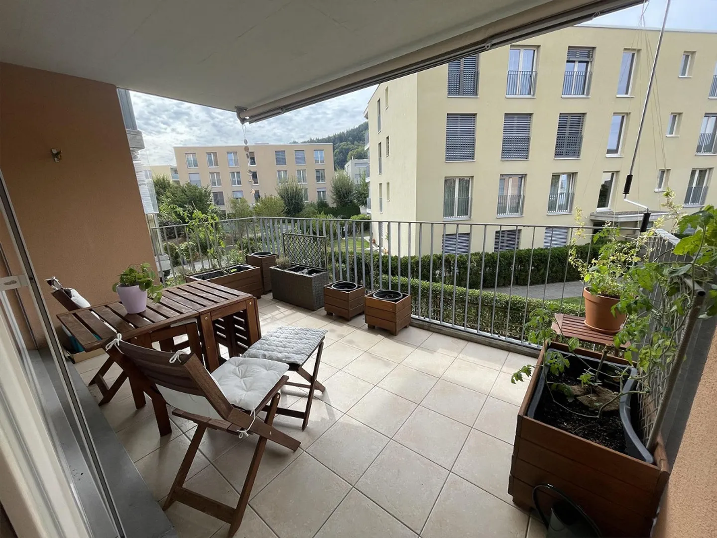 Appartement moderne de 2,5 pièces à Neuenhof avec balcon, garage et cave - Photo 9 sur 10