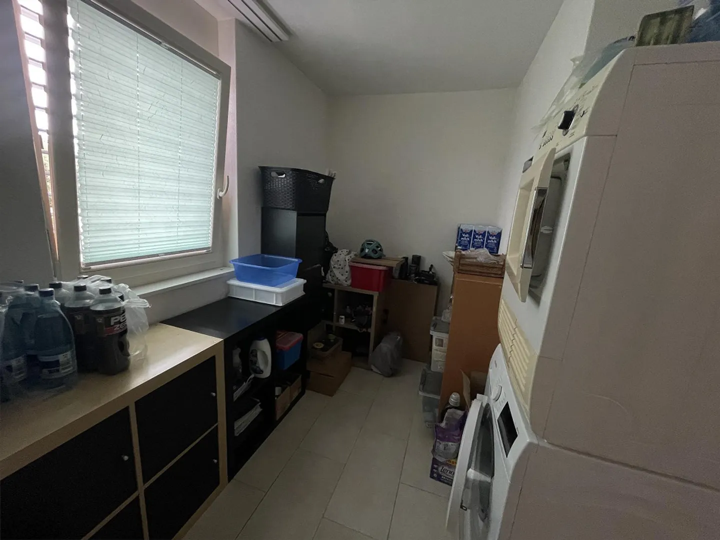 Appartement moderne de 2,5 pièces à Neuenhof avec balcon, garage et cave - Photo 10 sur 10