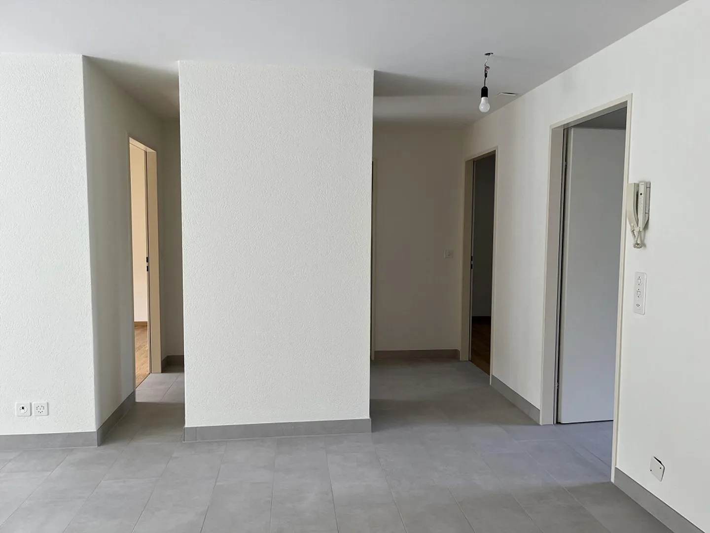 Belle, lumineuse appartement de 3.5 pièces avec jardin d'hiver - Photo 5 sur 10