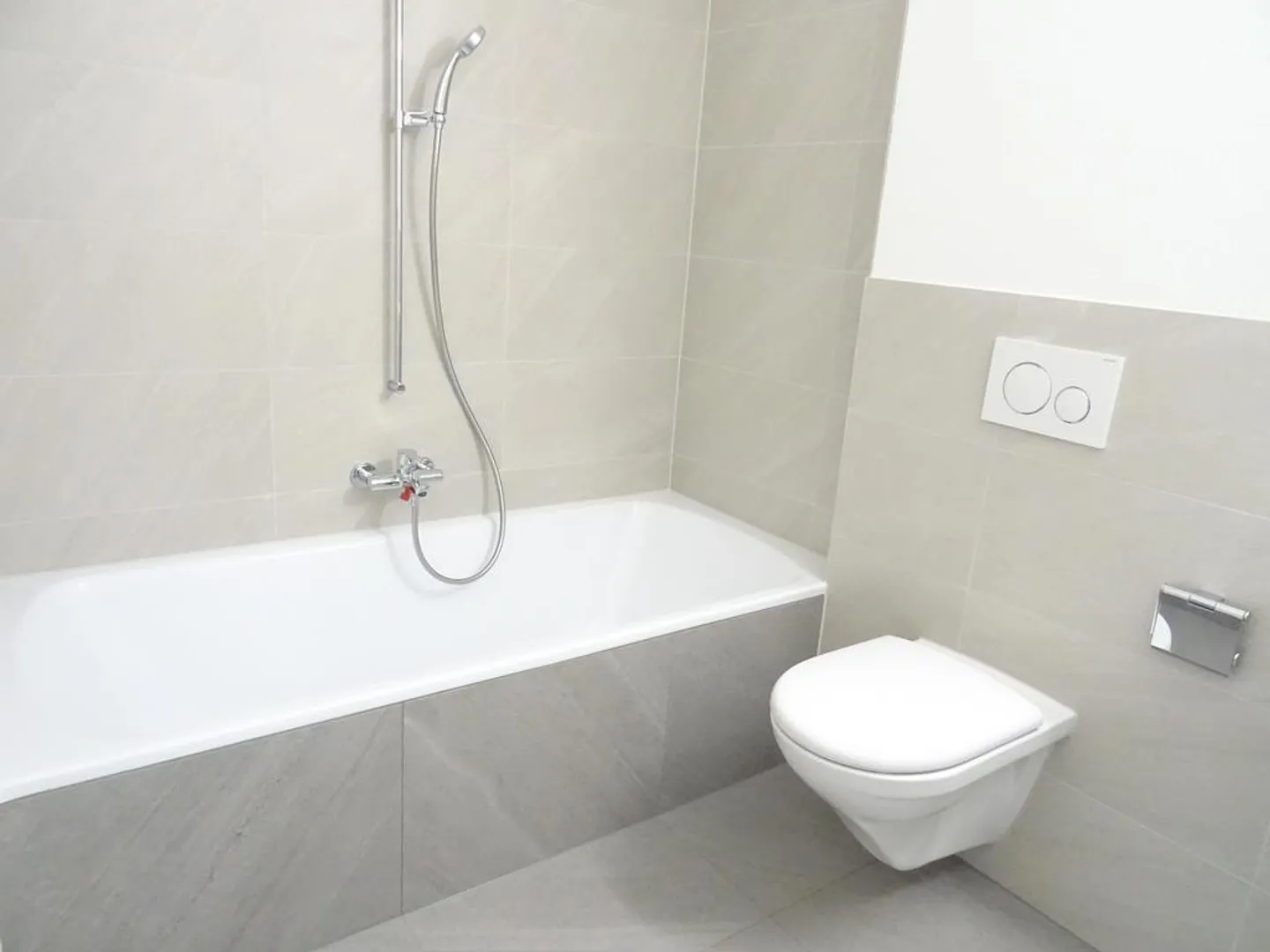 NEW BUILD: COZY APARTMENT IN A QUIET LOCATION WITH BALCONY - Photo 6 of 12