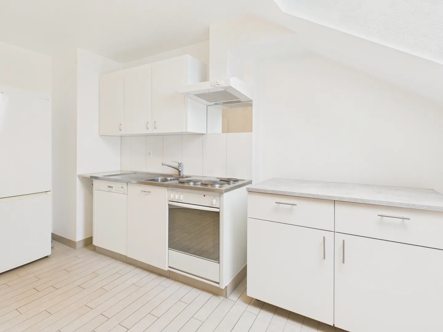 Appartement en duplex unique de 2,5 pièces à Büren an der Aare - Photo 6 sur 12