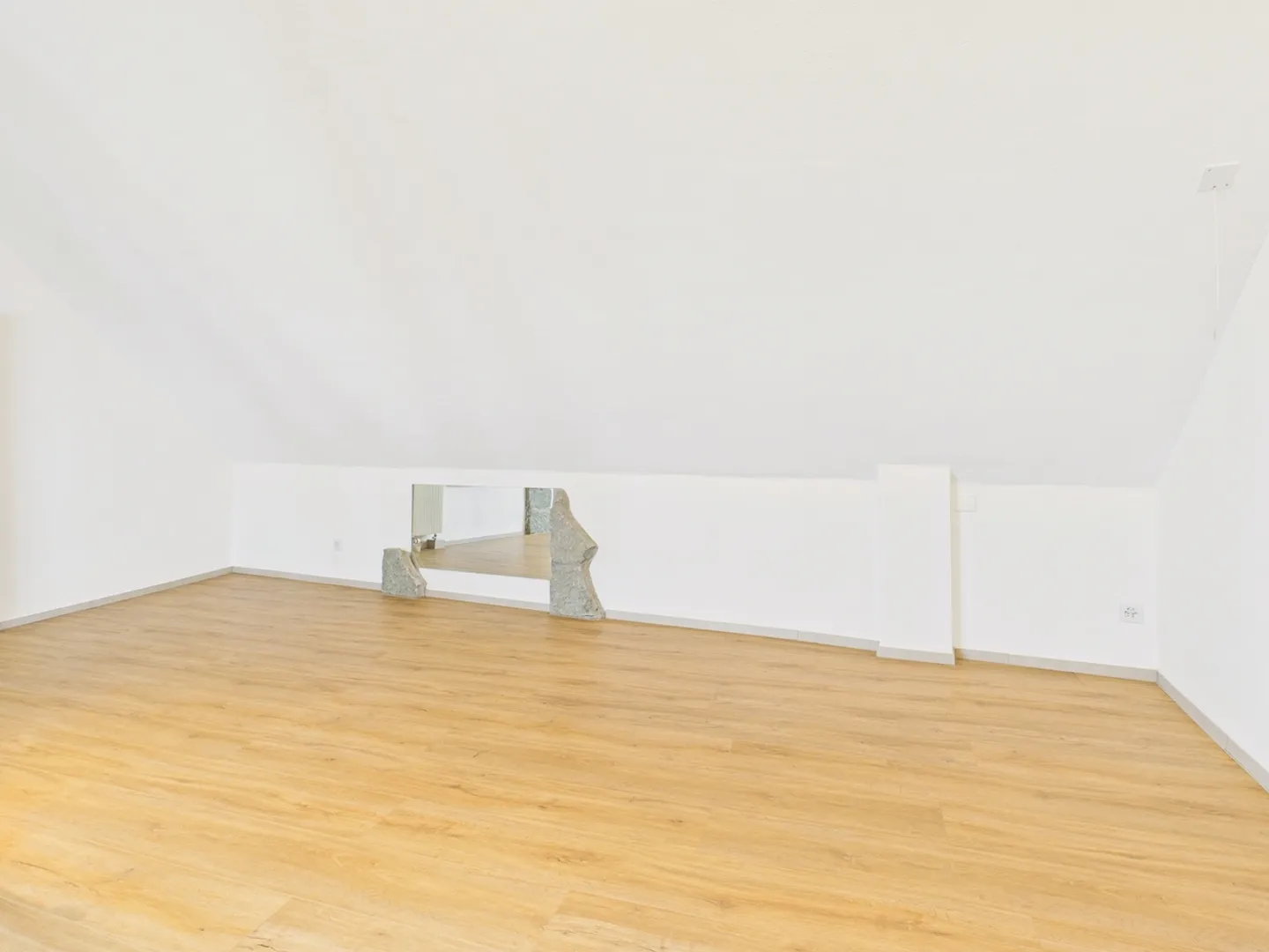 Appartement en duplex unique de 2,5 pièces à Büren an der Aare - Photo 7 sur 12