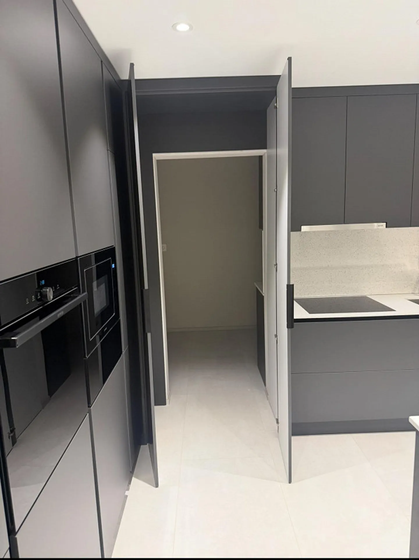 Moderne 7 1/2 Zimm. Einfamilienhaus Freistehend - Foto 23 von 25